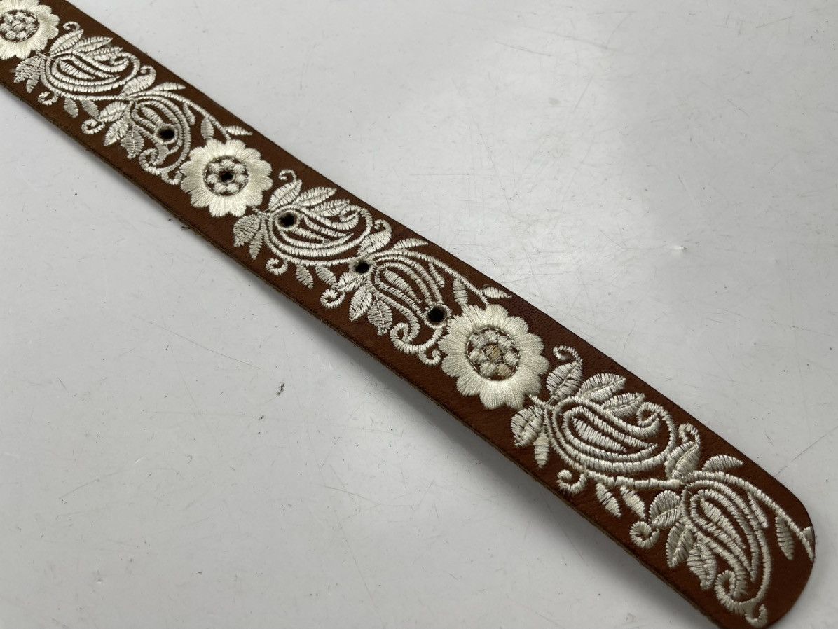 Japanese Brand rare design embroidery leather belt tc40 Size 38 - 3 Thumbnail