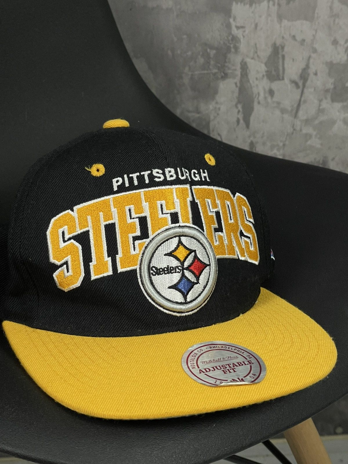 Mitchell & Ness Vintage Steelers Super Bowl Patch Big Logo Hat Size ONE SIZE - 4 Thumbnail