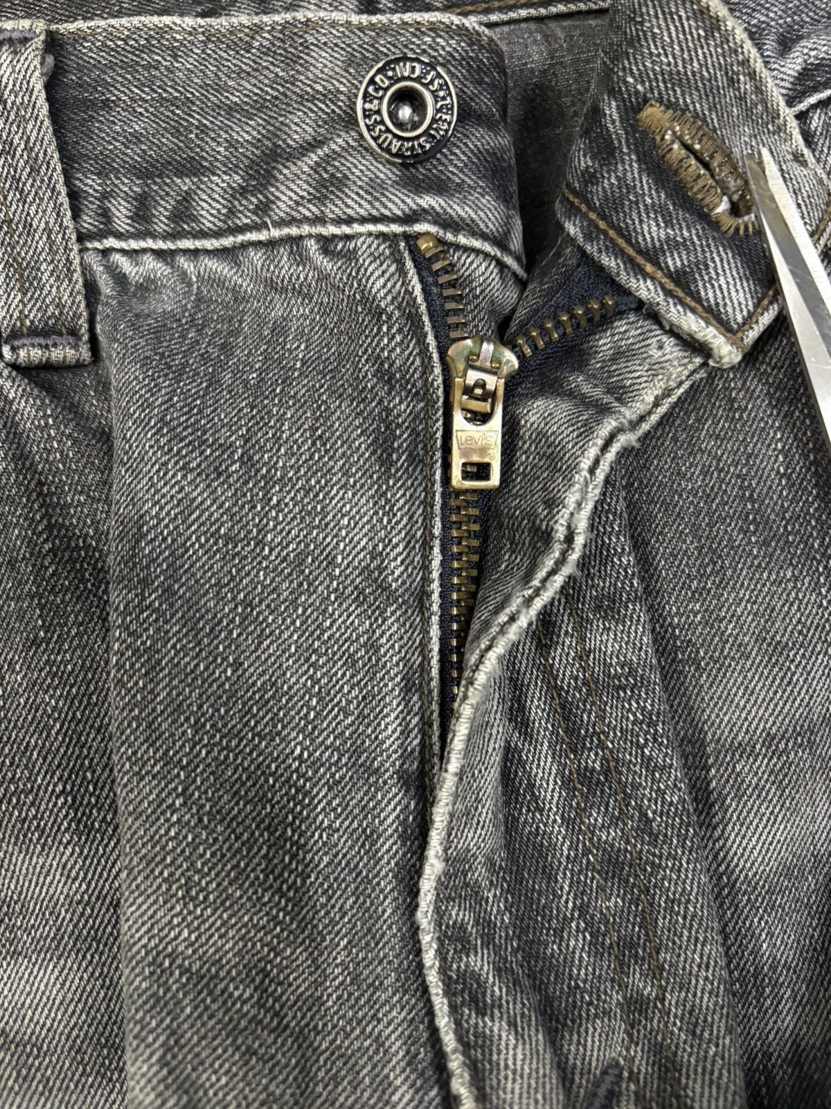 Levi's Vintage Levis 503 Faded Baggy Distressed Cargo Grunge Jeans Size US 32 / EU 48 - 19 Thumbnail