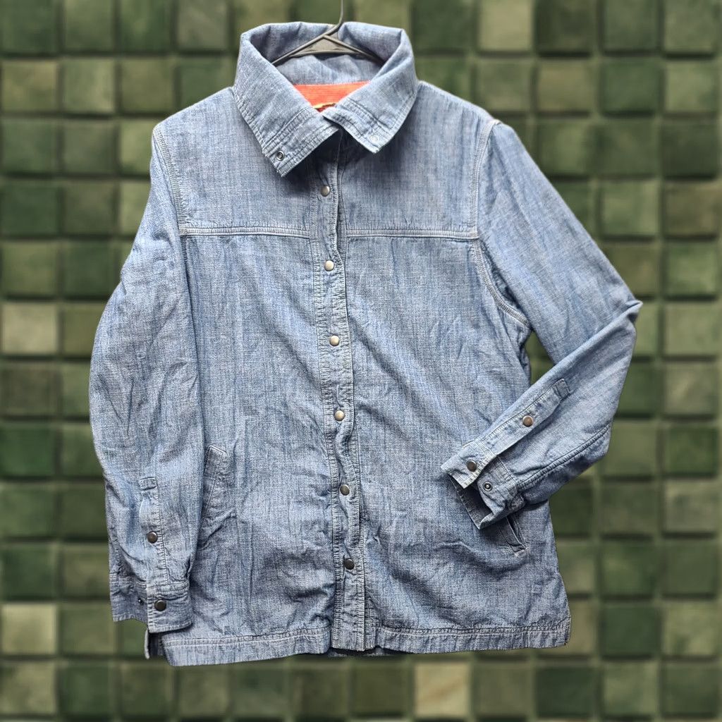 Vintage Duluth Trading Shirt Womens M Chambray Snap Closure Cowl Neck Cottagecore Shirt Womens M Chambray Snap Closure Cowl Neck Cottagecore Size M / US 6-8 / IT 42-44 - 1 Thumbnail