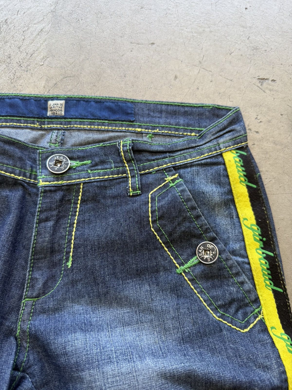 Marithe + Francois Girbaud Marithe Francois Girbaud women’s denim vintage Y2K 00s 26 Size 26" / US 2 / IT 38 - 4 Thumbnail