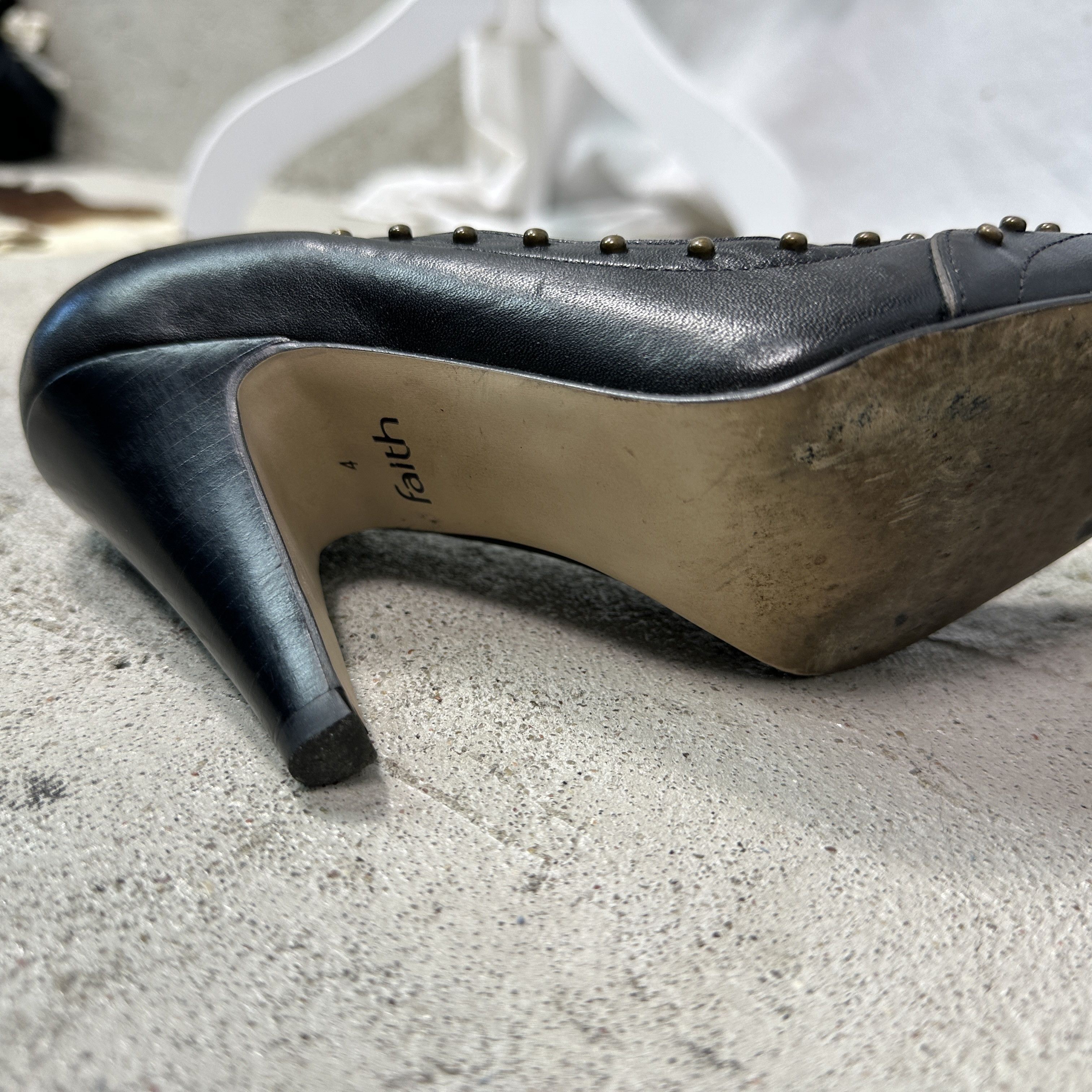 Vintage Vintage Avant Garde Leather Studded Heels Y2K Size US 7 / IT 37 - 9 Thumbnail