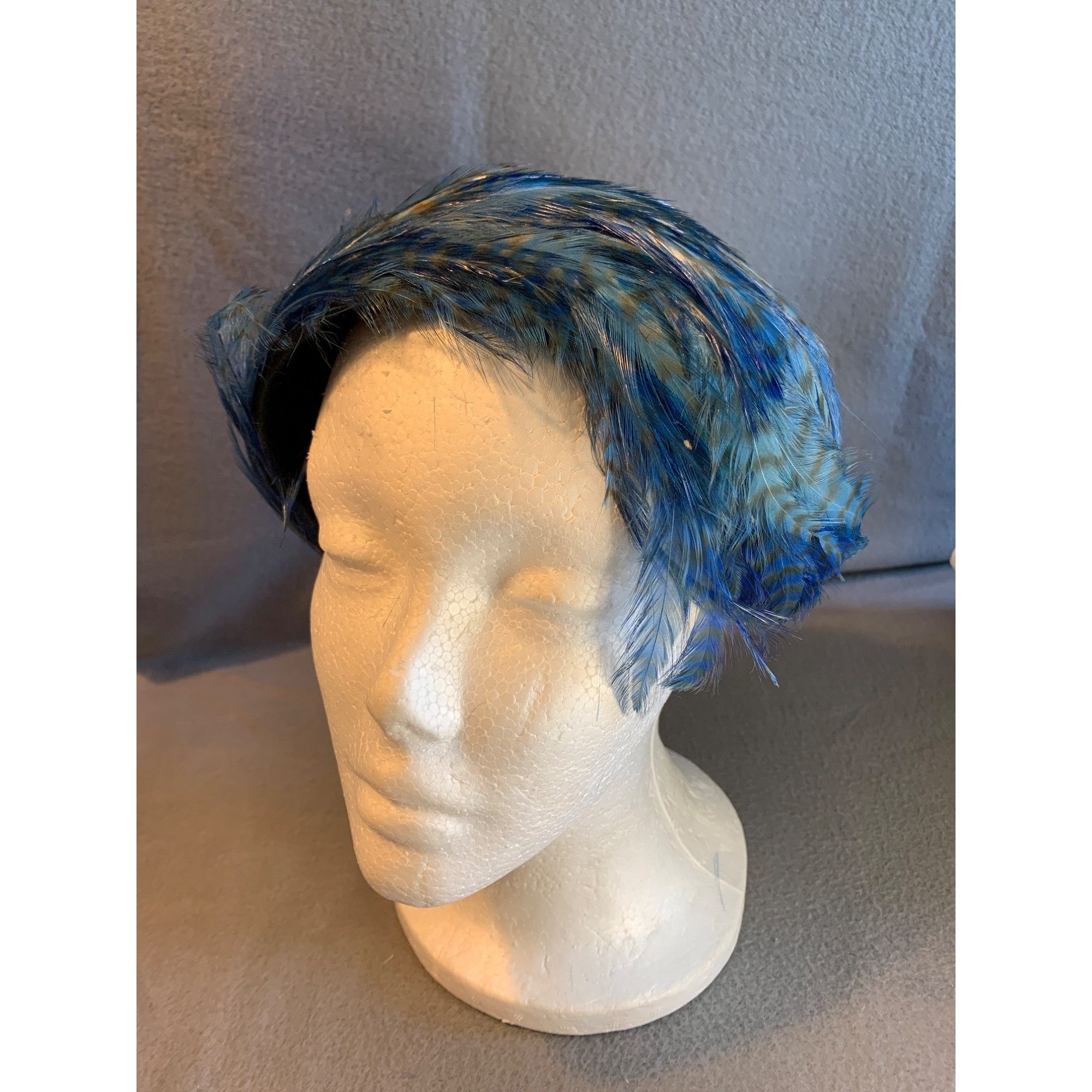 Other Ladies Blue Feathers Hat Vintage Size ONE SIZE - 11 Thumbnail