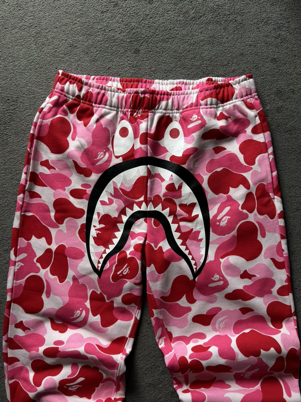 Bape BAPE ABC Camo Shark Regular Fit Sweat Pants Pink Size US 32 / EU 48 - 2 Thumbnail
