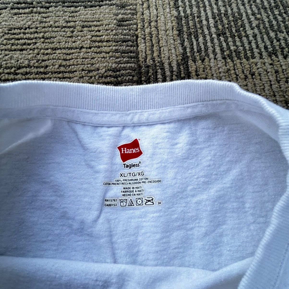 Disney Big Hero 6 Disney Movie Promo White T-Shirt Size US XL / EU 56 / 4 - 3 Thumbnail