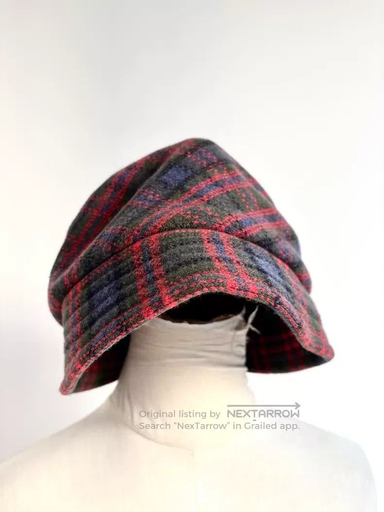 Vivienne Westwood Vivienne Westwood Vintage red, blue, green plaid newsboy c Size ONE SIZE - 5 Thumbnail
