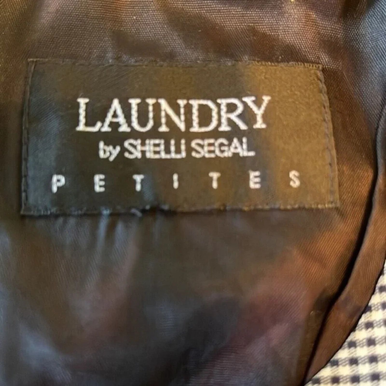 Laundry by Shelli Segal Laundry by Shelli Segal petites minimalist dress size 8 Size M / US 6-8 / IT 42-44 - 3 Thumbnail