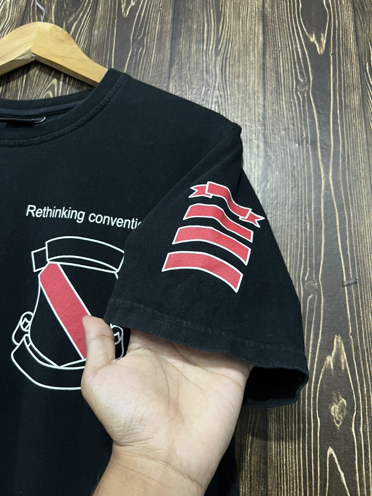 Marlboro × Number (N)ine × Vintage Number Nine x Marlboro ‘Rethinking Conventions’ Shield Tshirt Size US M / EU 48-50 / 2 - 3 Thumbnail