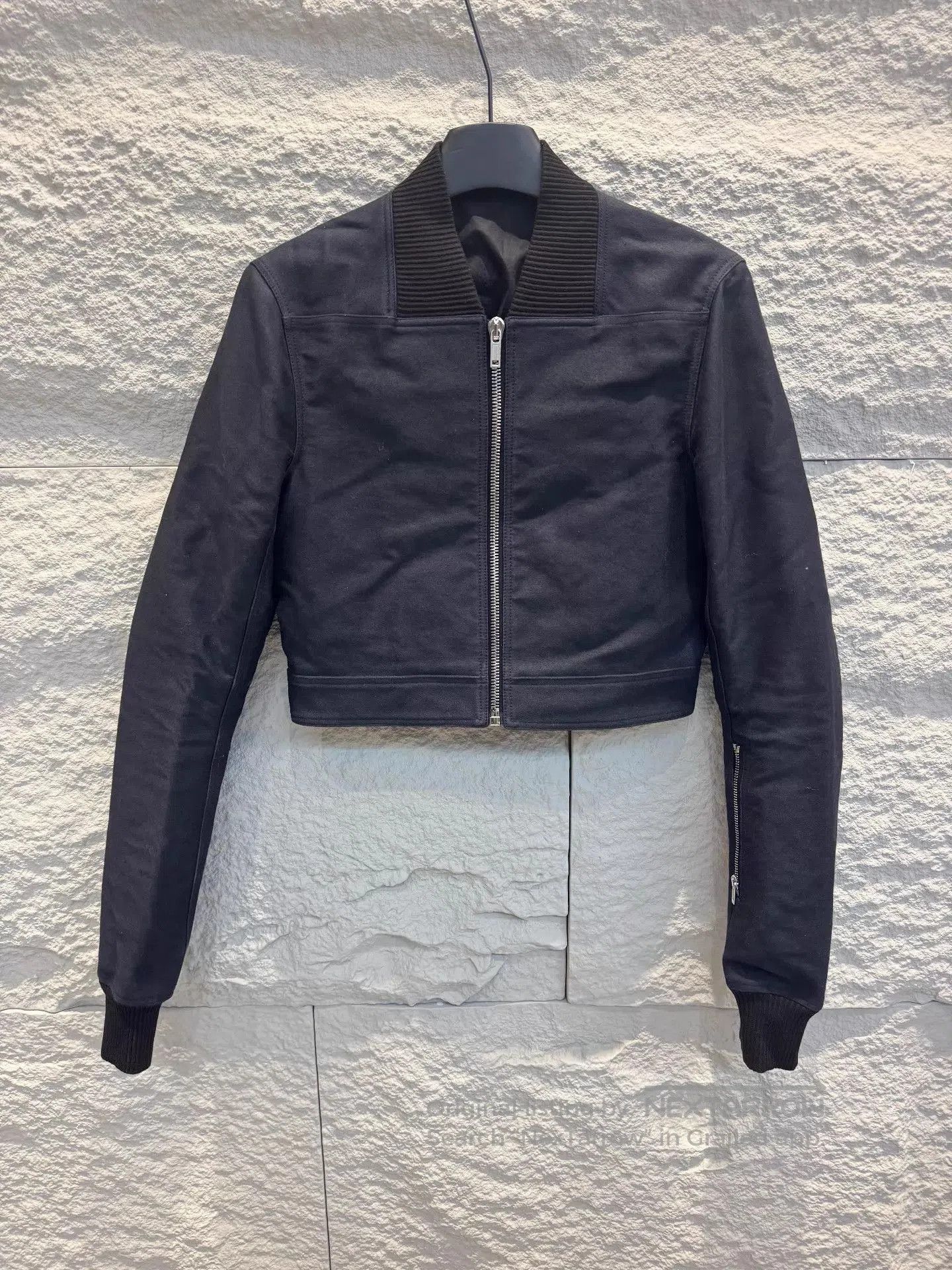 Rick Owens Black Cropped Bomber Jacket Size M. Size US M / EU 48-50 / 2 - 1 Thumbnail