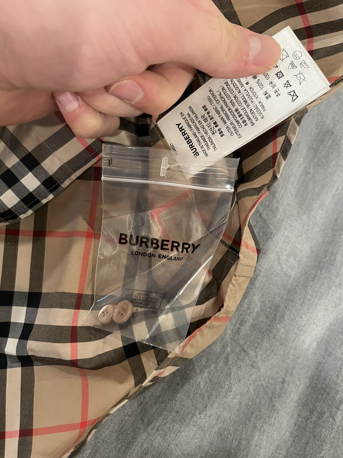 Burberry Burberry shirt Size US S / EU 44-46 / 1 - 14 Thumbnail