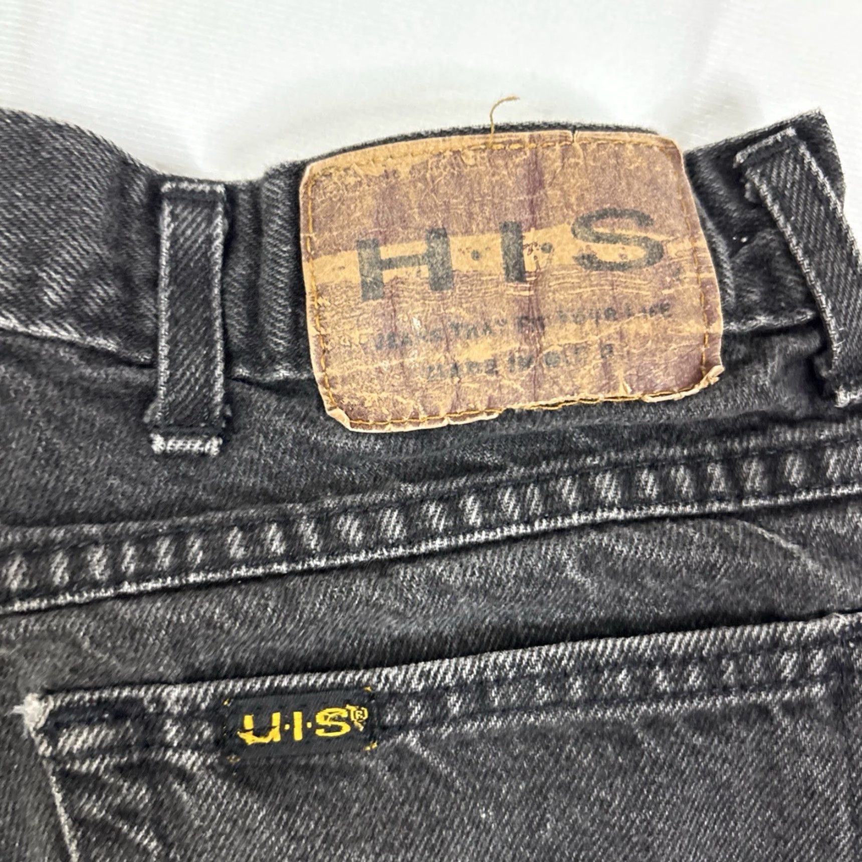 Denime VINTAGE H.I.S. Jean Shorts Jorts Men 34 Black Denim Skate Y2K Mens 34 Black Denim Biker Shorts Size US 34 / EU 50 - 3 Thumbnail