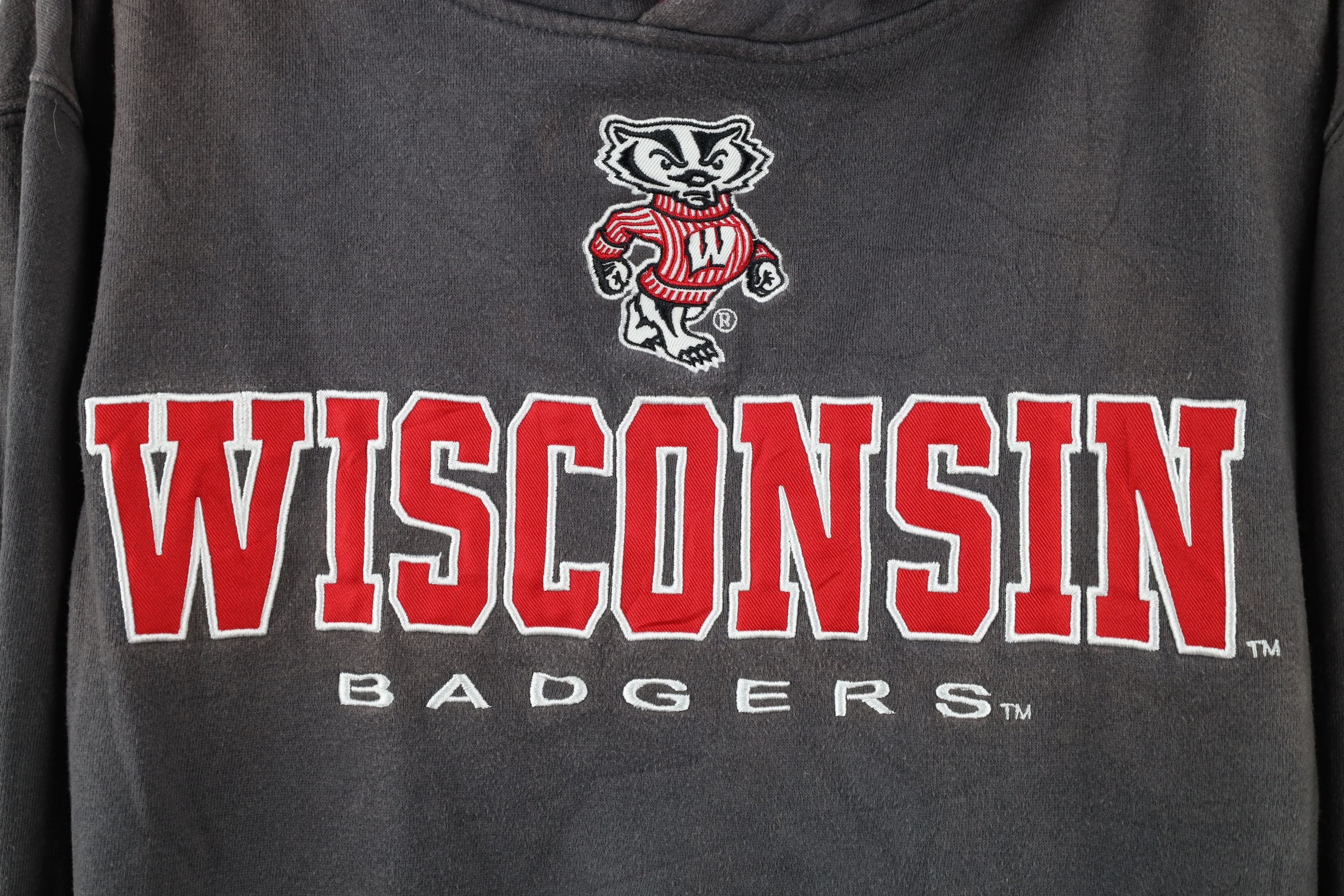 Vintage Vintage Spell Out University of Wisconsin Hoodie Sweatshirt Size US S / EU 44-46 / 1 - 4 Thumbnail