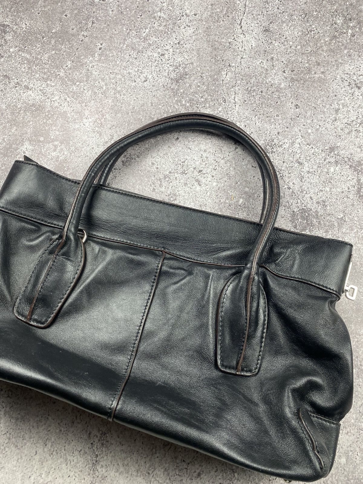 Designer × Tod's × Vintage Vintage 90s Tod’s leather shoulder/hand bag with fringes Size ONE SIZE - 2 Thumbnail