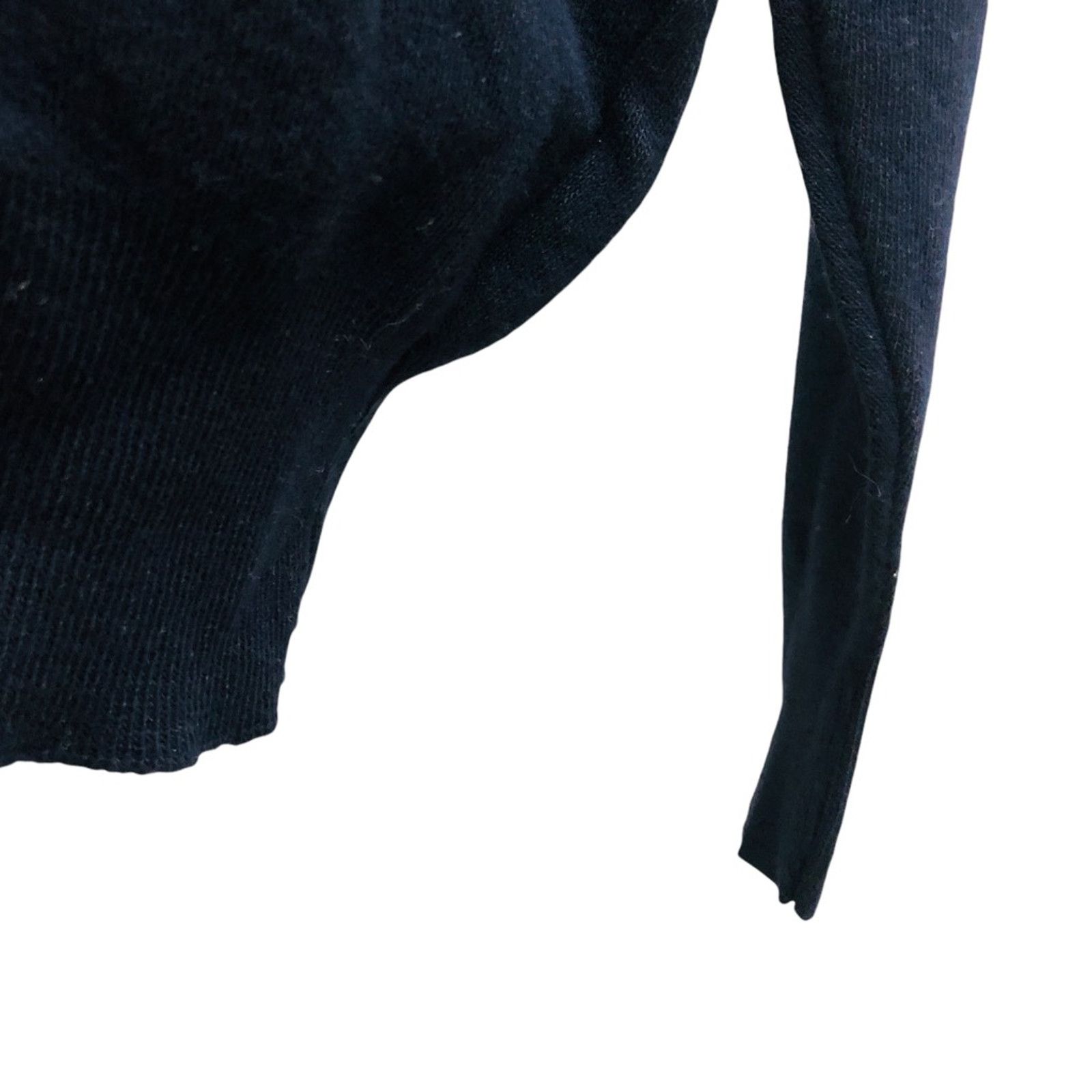 Izod Izod Vintage Pullover Sweater Crest Navy Blue V Neck L USA Size US L / EU 52-54 / 3 - 5 Thumbnail