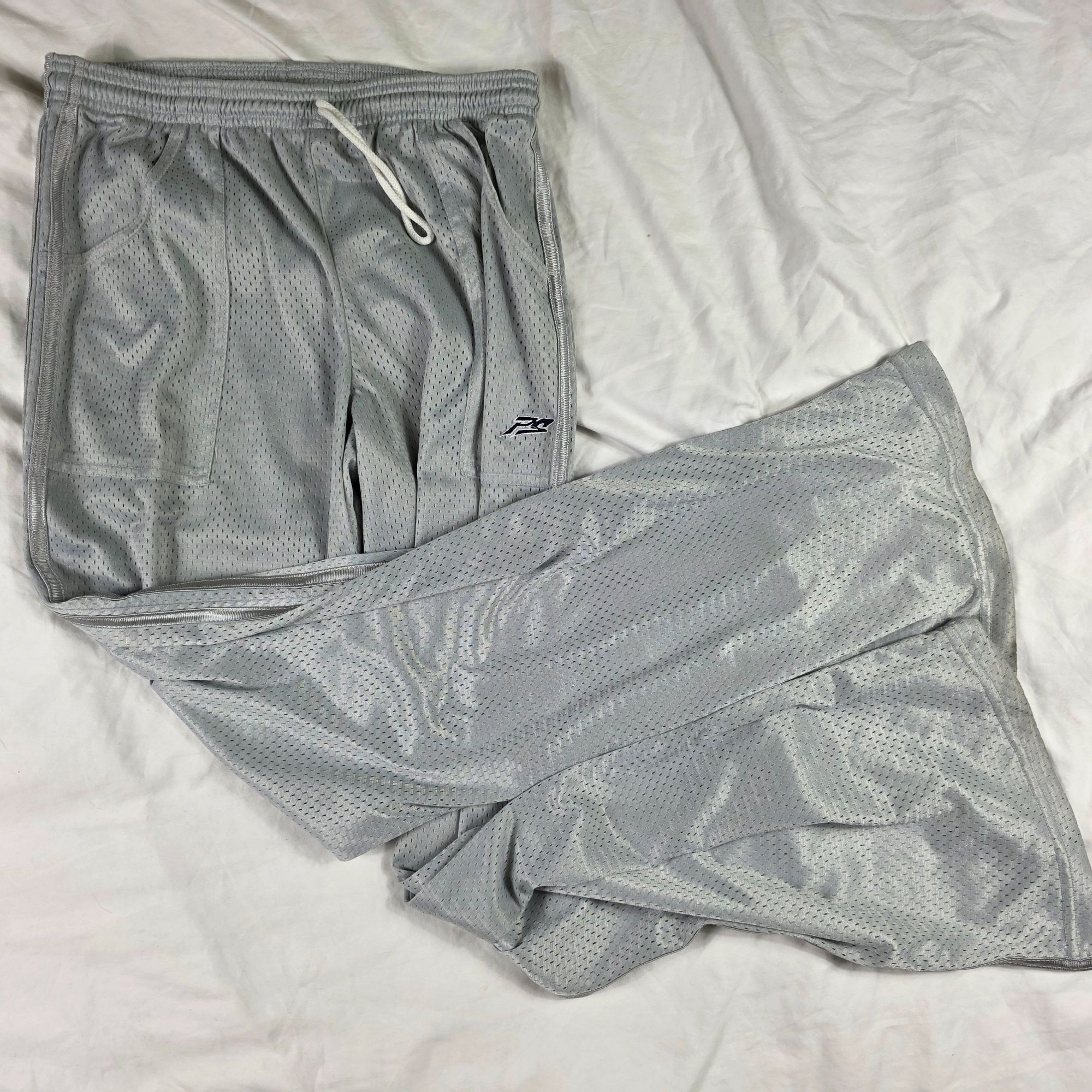 Other Vintage Perfetto Sportswear Mens Large Silver Athletic Pants Size US 34 / EU 50 - 1 Thumbnail