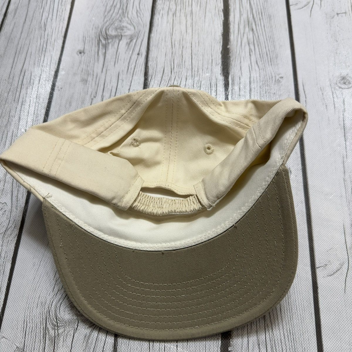 Disney × Vintage Vintage Winnie the Pooh hat Size ONE SIZE - 2 Thumbnail