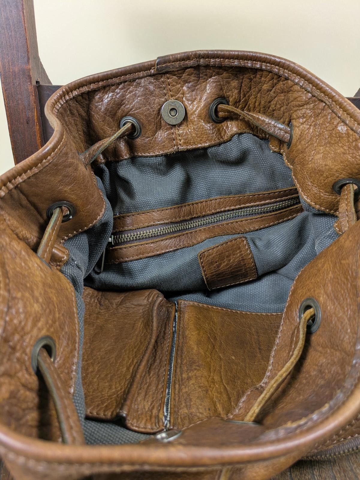 Frye Frye Brooke studded drawstring bucket bag Size ONE SIZE - 5 Thumbnail