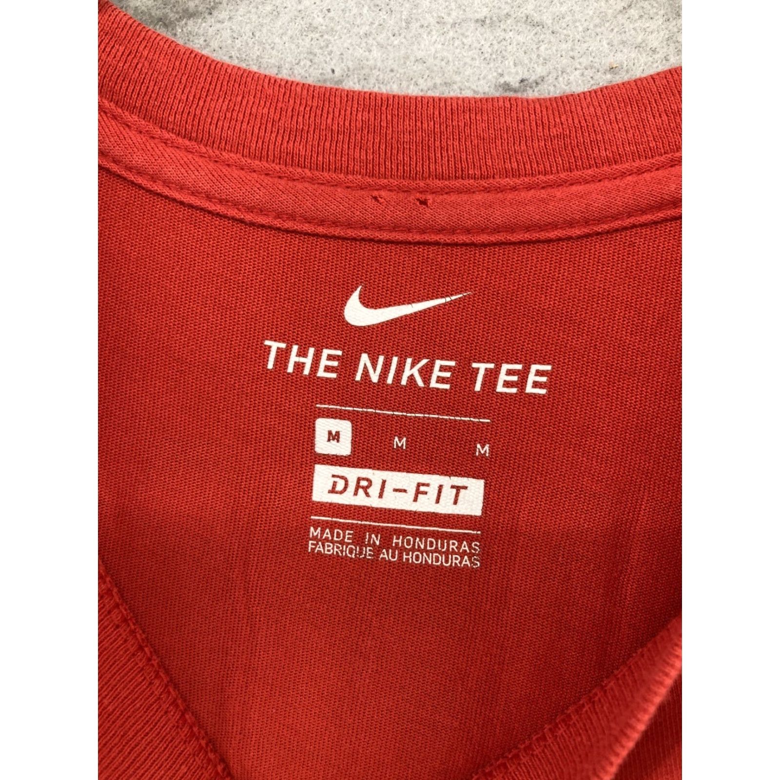 Nike Nike Dri-FIT Chiefs Mahomes #15 Football T-Shirt Men Medium Red NFL Sports Size US M / EU 48-50 / 2 - 2 Thumbnail