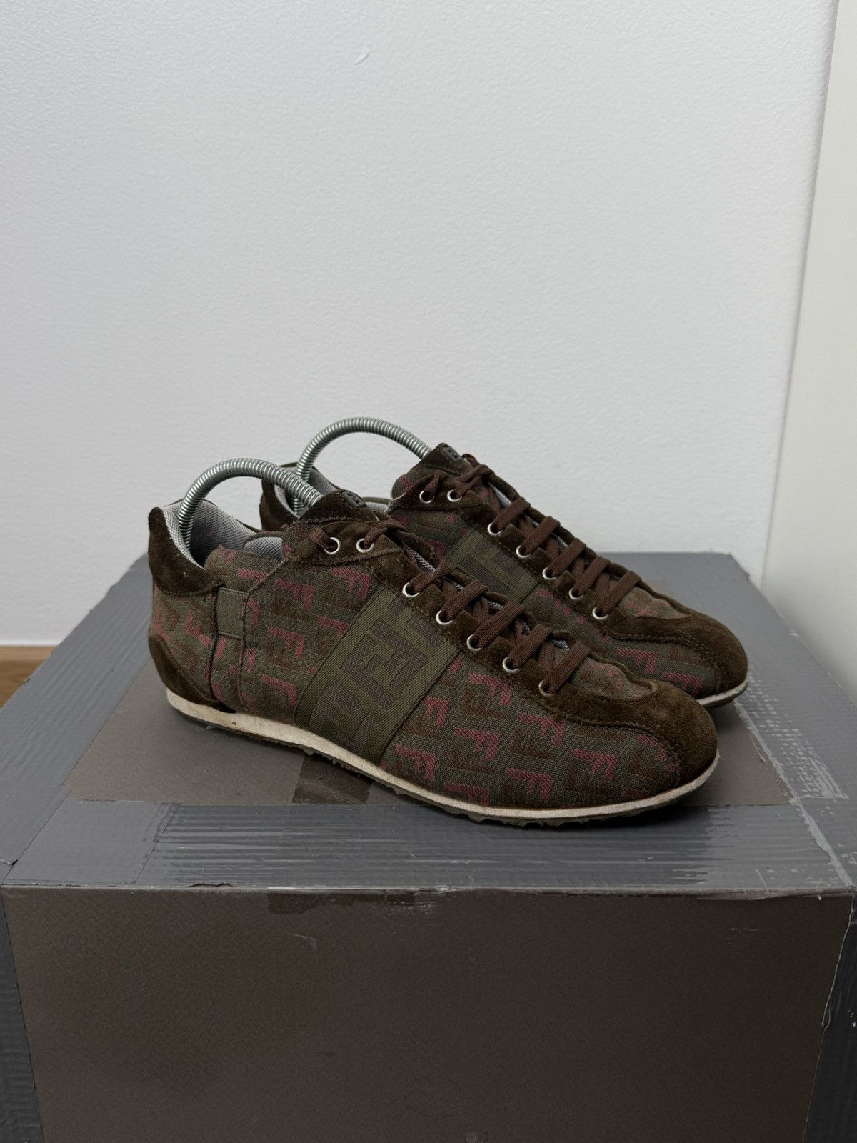 Fendi Fendi sneakers shoes monogram luxury wear vintage old money Size US 6 / IT 36 - 2 Thumbnail