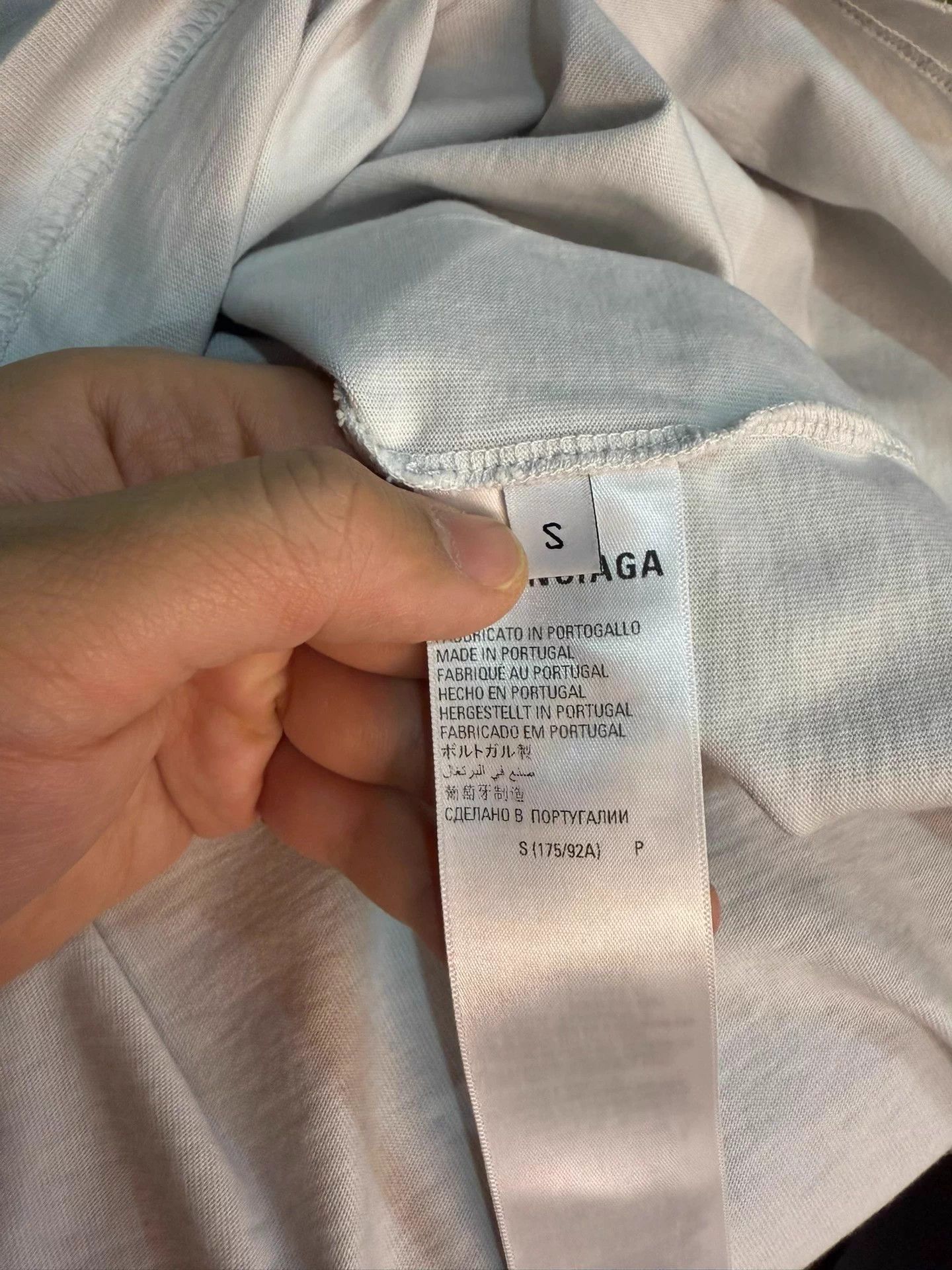Balenciaga Balenciaga Distressed Big Logo S/S T-Shirt S (L/XL) Worn 2x Size US S / EU 44-46 / 1 - 5 Thumbnail