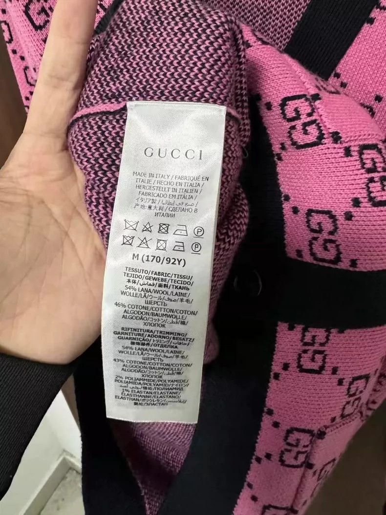 Gucci Gucci Dragon fruit color GG full print logo cardigan jacket Size US M / EU 48-50 / 2 - 4 Thumbnail