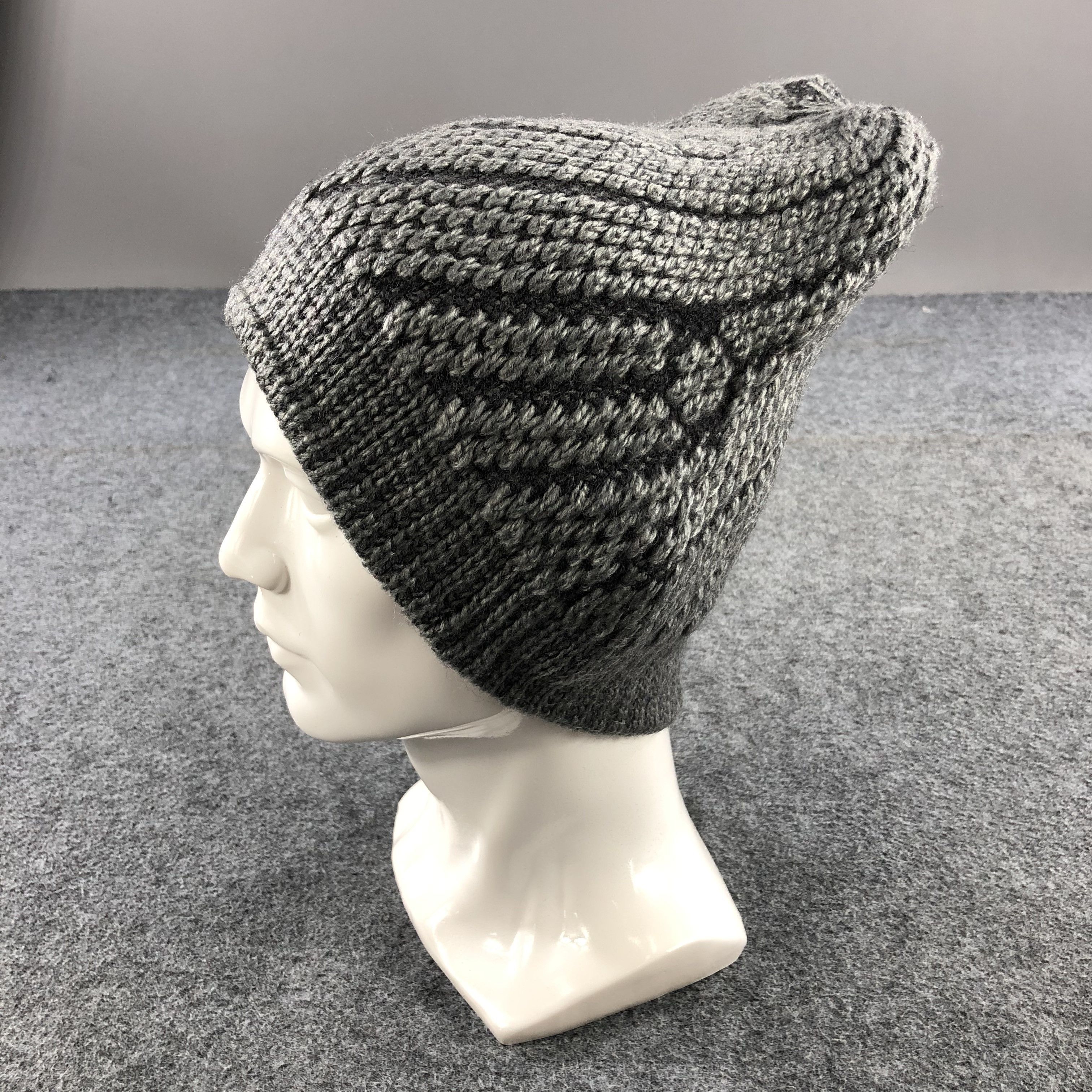 Japanese Brand Unknown Gherkin Beanie Snowcap Snow Hat Winter Hat B182 Size ONE SIZE - 1 Thumbnail