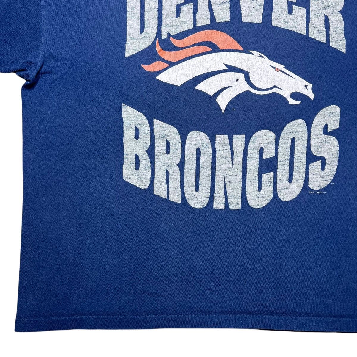 NFL × Vintage Vtg 1997 NFL Denver Broncos Logo Spell Out 3D Graphic Tee Size US XXL / EU 58 / 5 - 9 Thumbnail