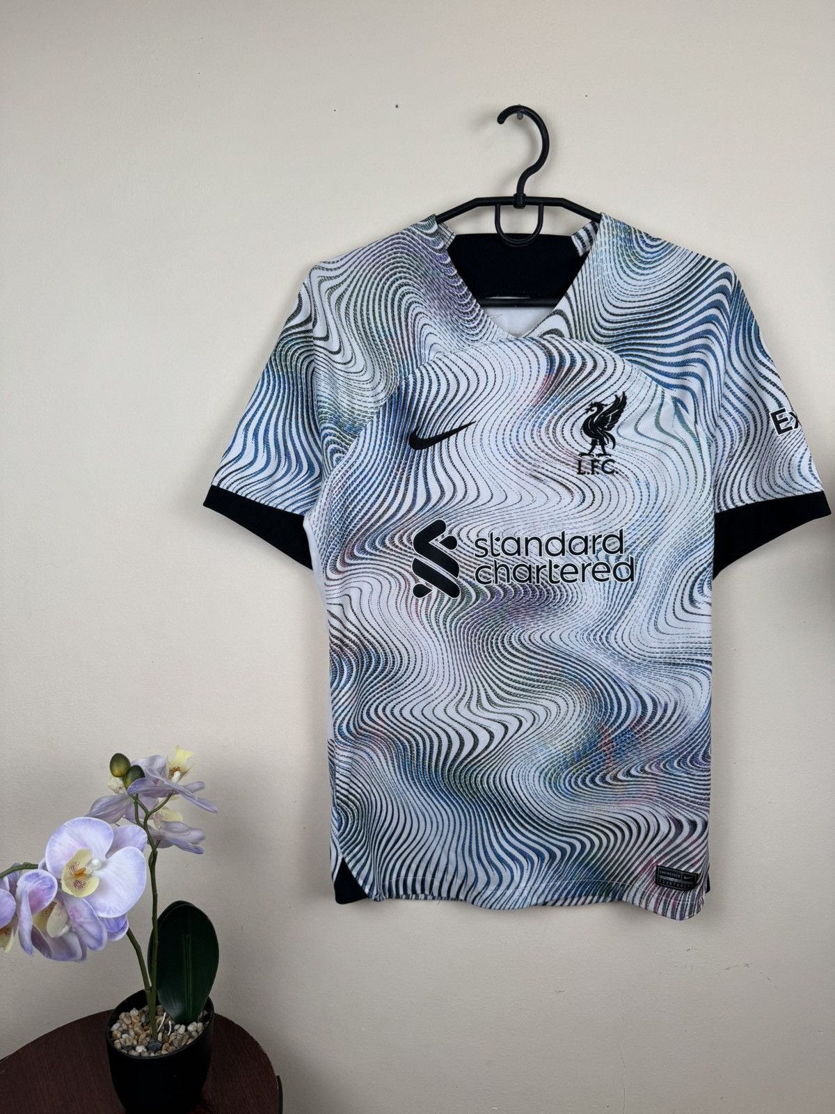Nike Nike Liverpool Jersey 2022 2023 Away S Football Shirt Soccer Size US S / EU 44-46 / 1 - 5 Thumbnail