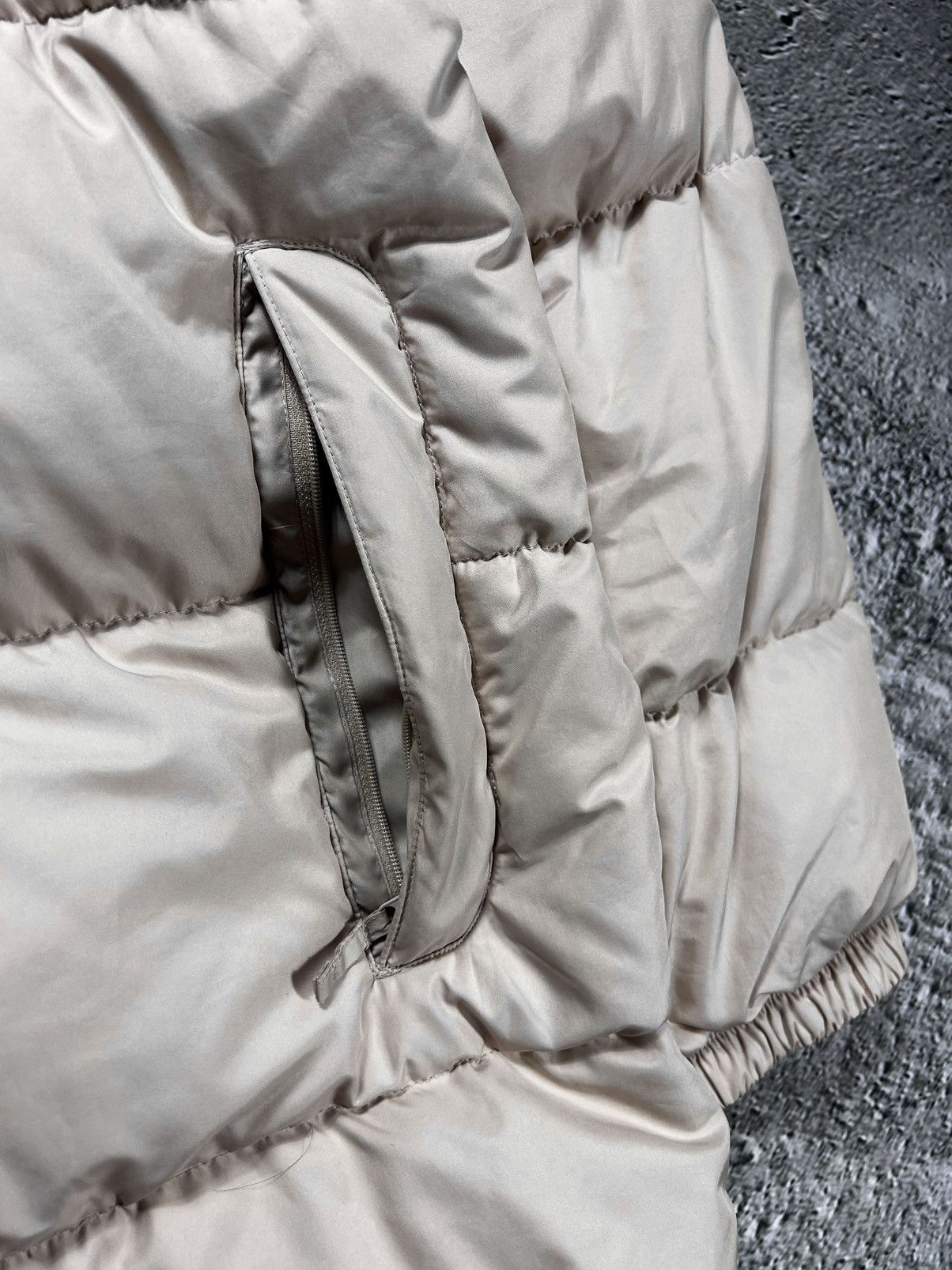 Nike × Vintage Nike puffer jacket vintage beige small logo 2000s Size US XXL / EU 58 / 5 - 5 Thumbnail