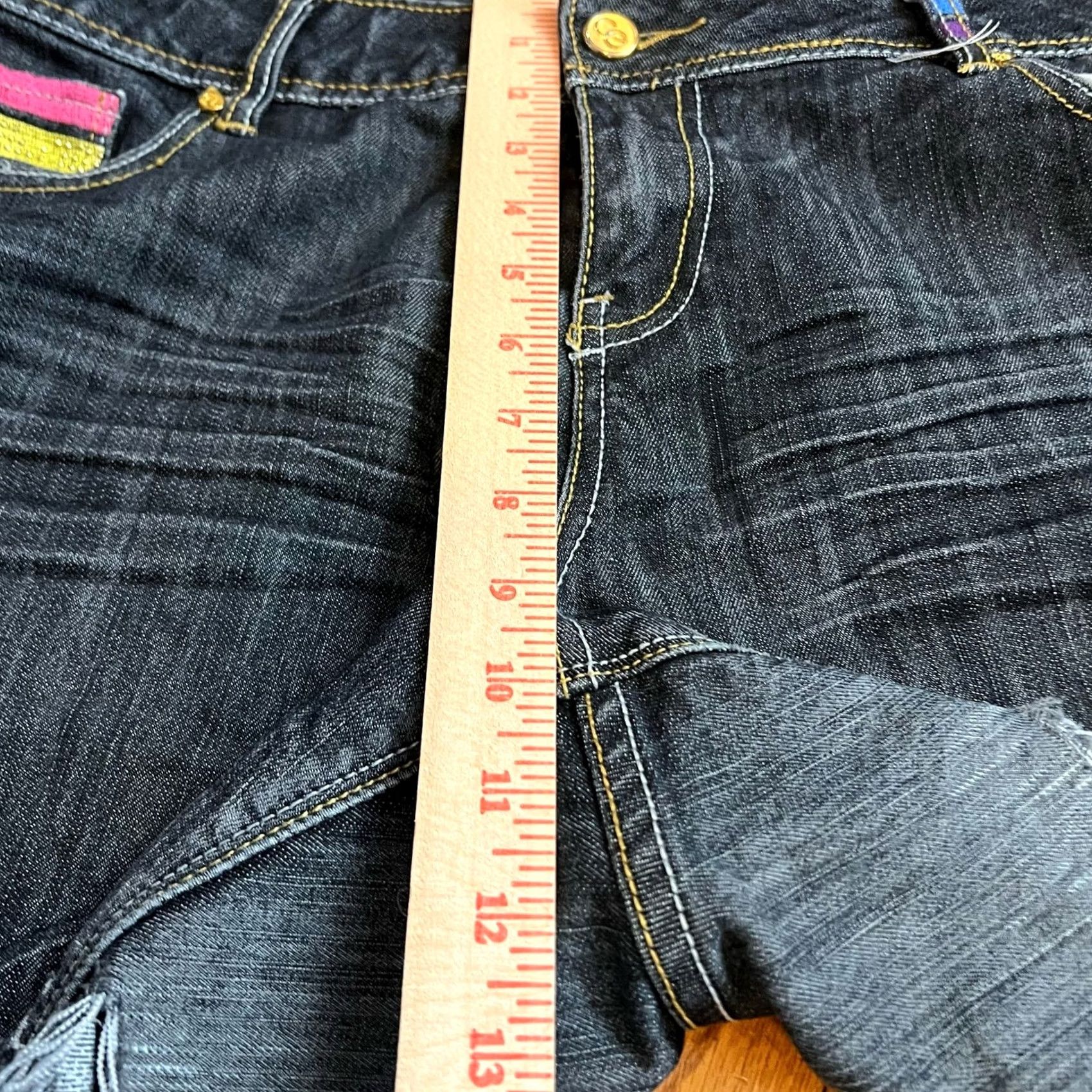 Coogi Coogi Shorts Womens 18 Jean Cut Off Rainbow Blue 38x4 Plus blue womens jean shorts 18 rainbow cut off Coogi Size 40" / US 18 - 6 Thumbnail