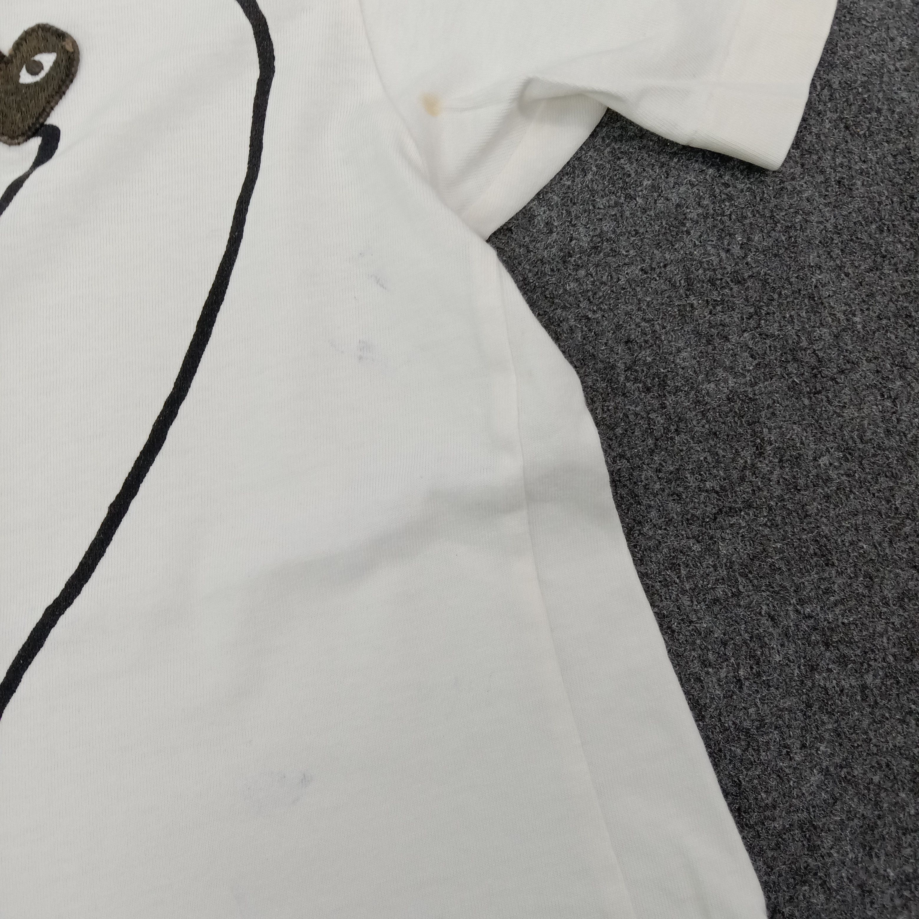 Comme des Garcons PLAY Comme des Garçons PLAY Japanese Designer Tshirt C267N31 Size US M / EU 48-50 / 2 - 4 Thumbnail
