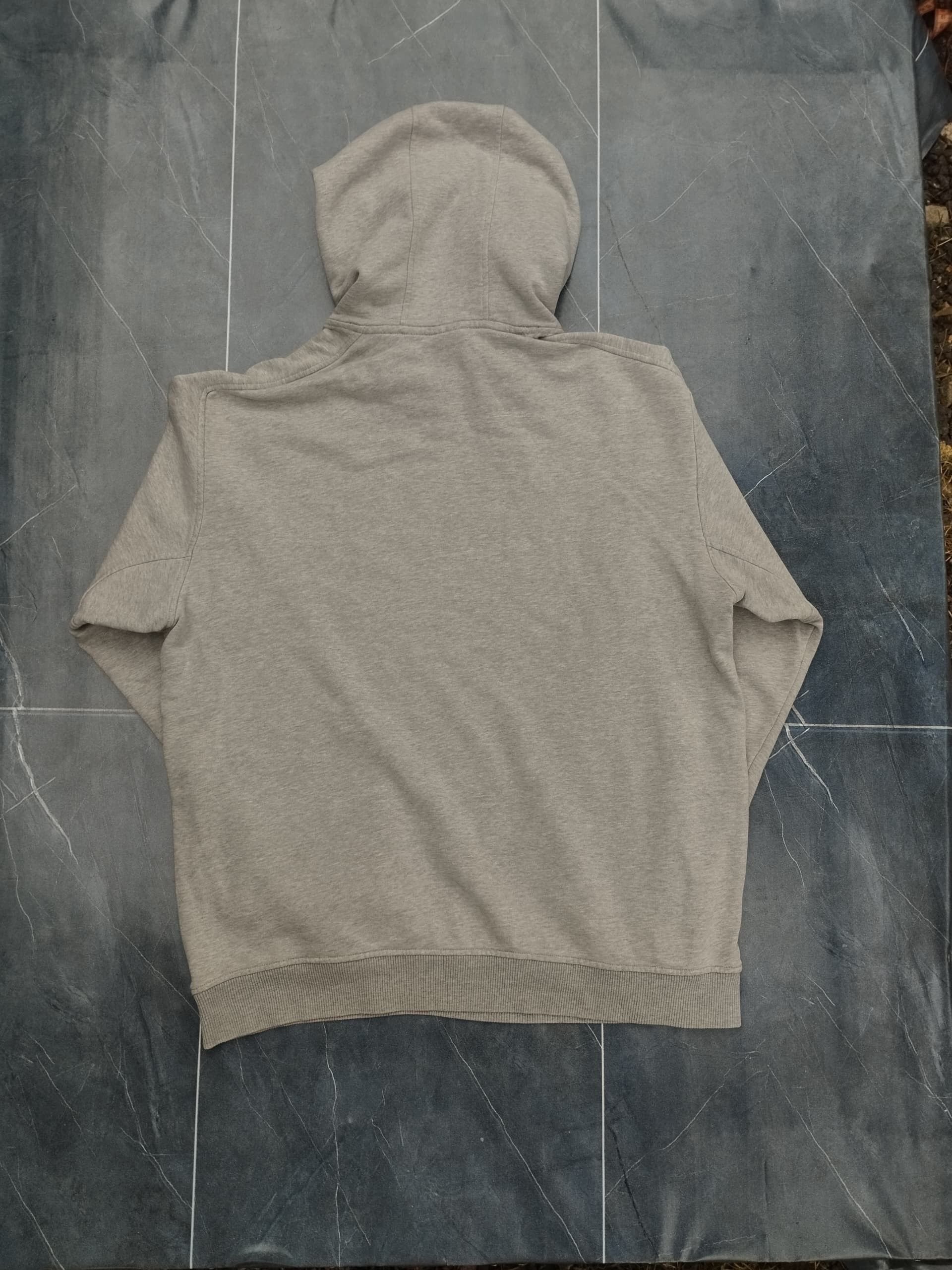 New Balance New Balance Grey Hoodie Size L Size US L / EU 52-54 / 3 - 6 Thumbnail