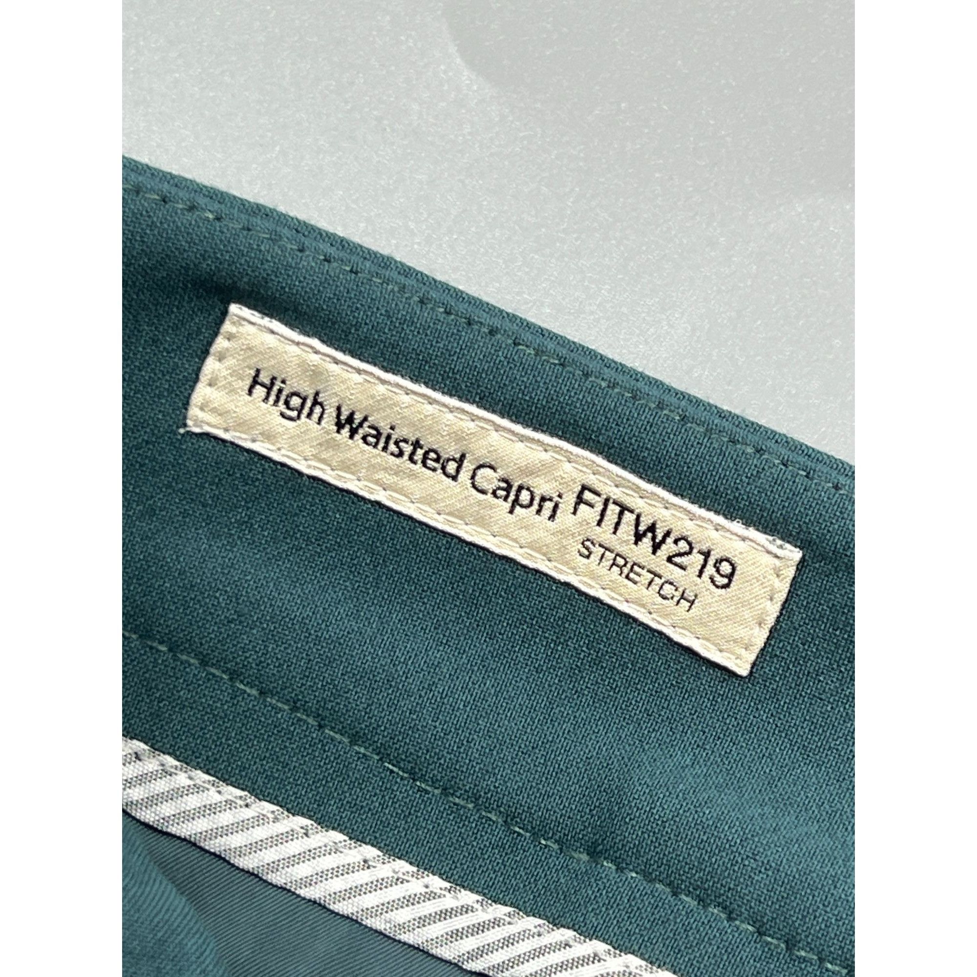 Weekend Max Mara Weekend Max Mara High Waisted Capri Trousers (Y0848) Size 26" / US 2 / IT 38 - 7 Thumbnail