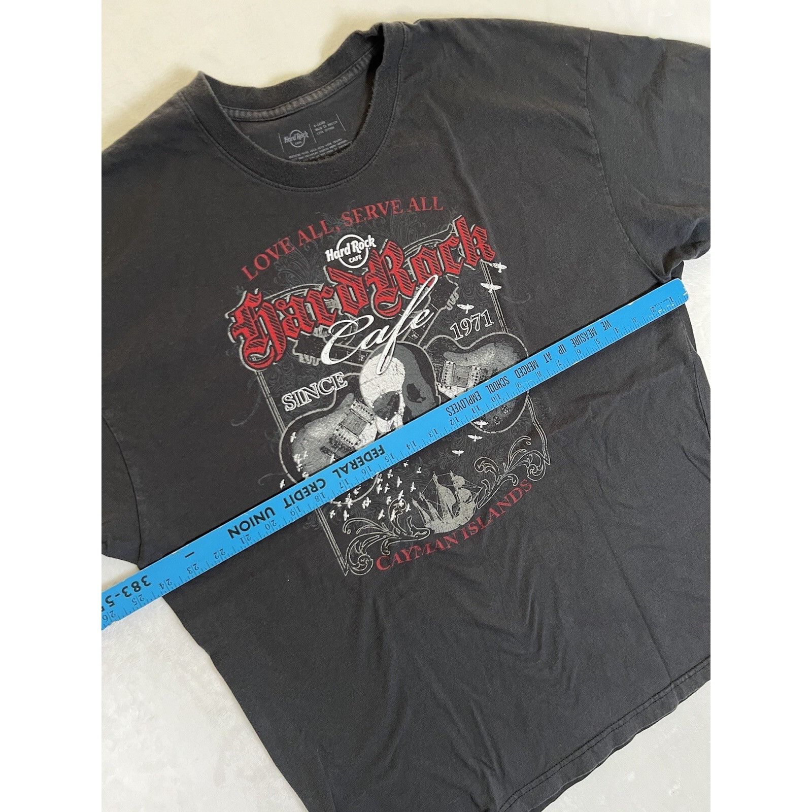 Hard Rock Cafe Vintage Hard Rock Cafe T-Shirt Cayman Islands Size XL Skull Size US XL / EU 56 / 4 - 4 Thumbnail