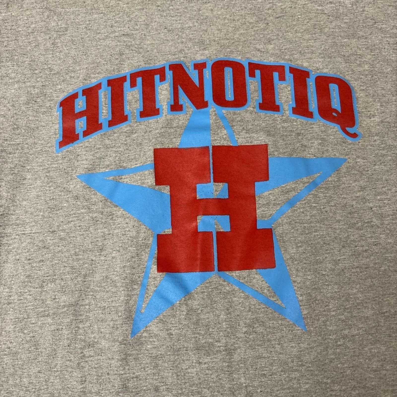 Gildan Men's Vintage Grey ‘Hitnotiq’ Graphic Number Tee Size US XL / EU 56 / 4 - 3 Thumbnail