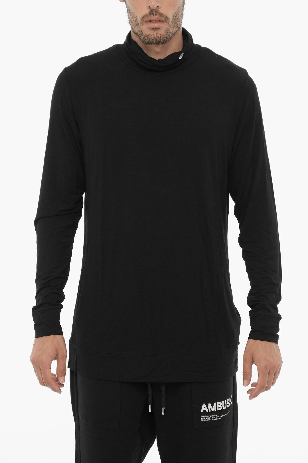 og1mm0925 Lightweight Turtleneck Sweater in Black