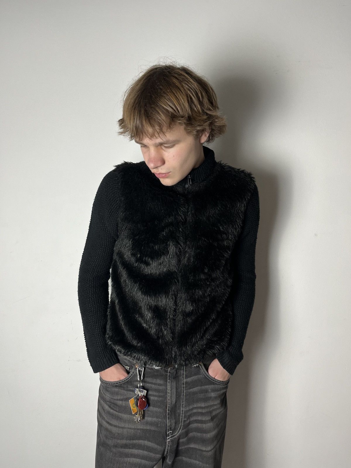 Hysteric Glamour 🔥FAUX FUR HYSTERIC GLAMOUR VIBE CROPPED ZIP SWEATER JACKET Size US M / EU 48-50 / 2 - 9 Thumbnail