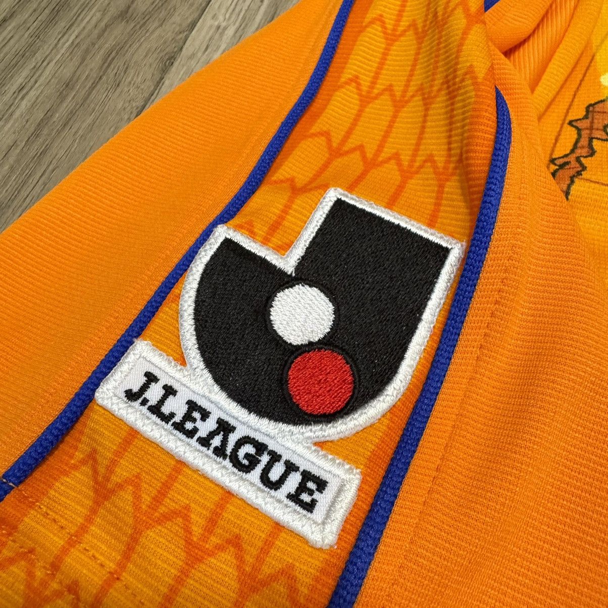 Other Shimizu S-pulse 03/04 home shirt #19 Ahn (bnwt) Size US L / EU 52-54 / 3 - 9 Thumbnail