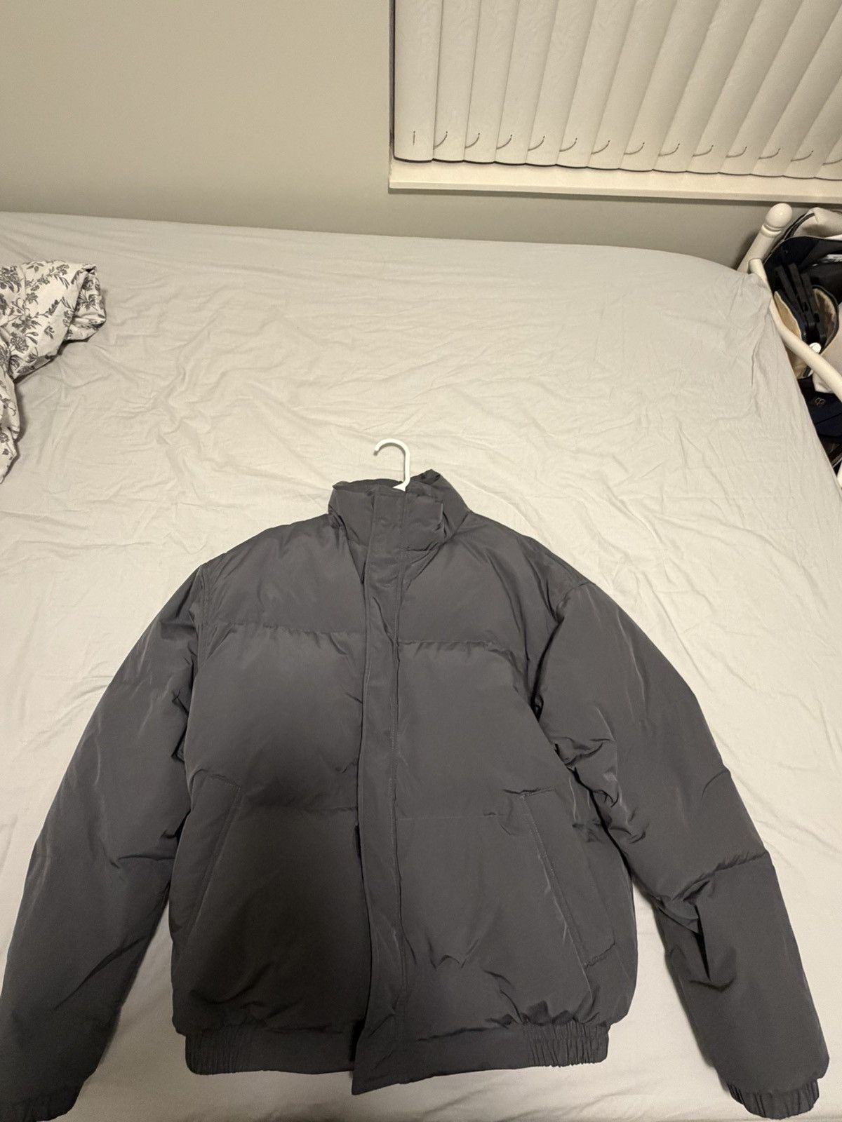 Other Grey down Jacket similar to Essentials Size US L / EU 52-54 / 3 - 3 Thumbnail