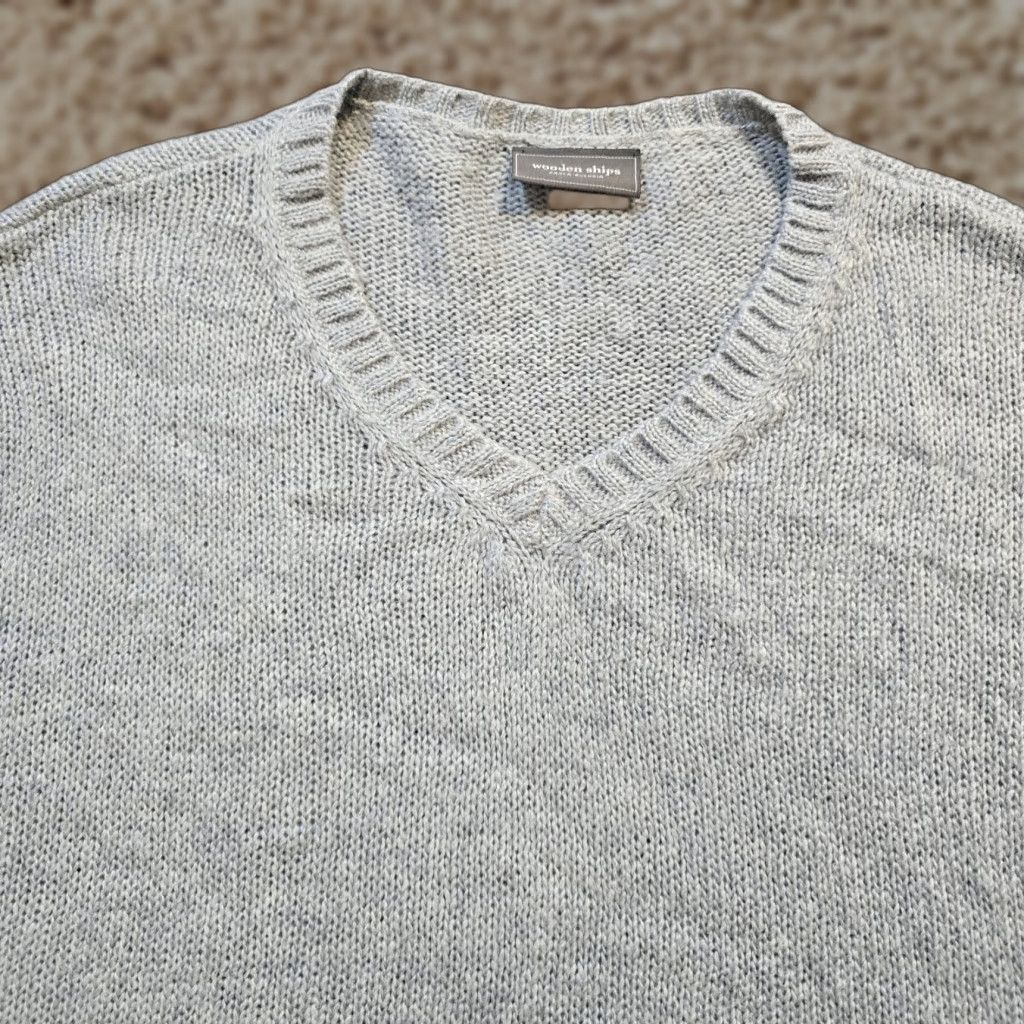Vintage Wooden Ships Sweater Womens Medium Gray Mohair Wool Oversized Boxy Top Pullover V-Neck Long Sleeve Casual Workwear Fall Winter Womens Size M / US 6-8 / IT 42-44 - 1 Thumbnail