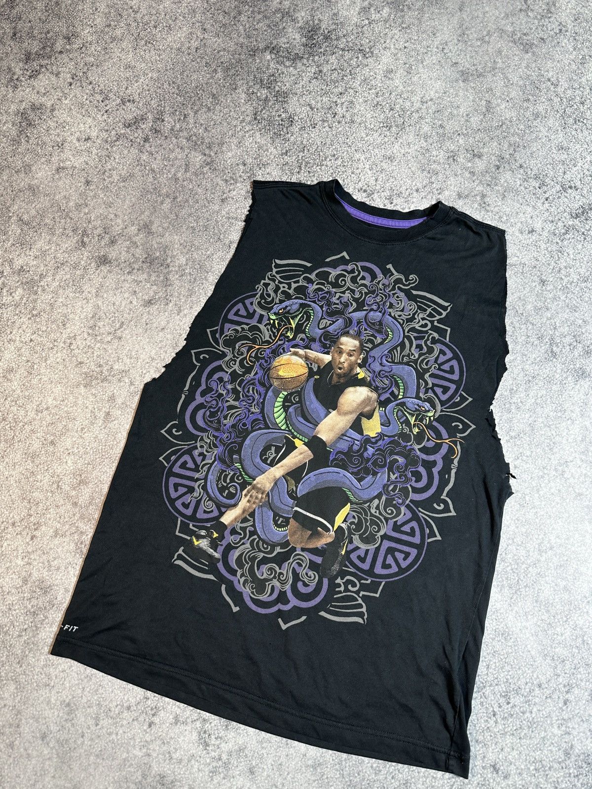 Nike × Vintage Vintage Nike Kobe Bryant Art Dri-fit Tank Top Casual NBA VTg Size US M / EU 48-50 / 2 - 2 Thumbnail