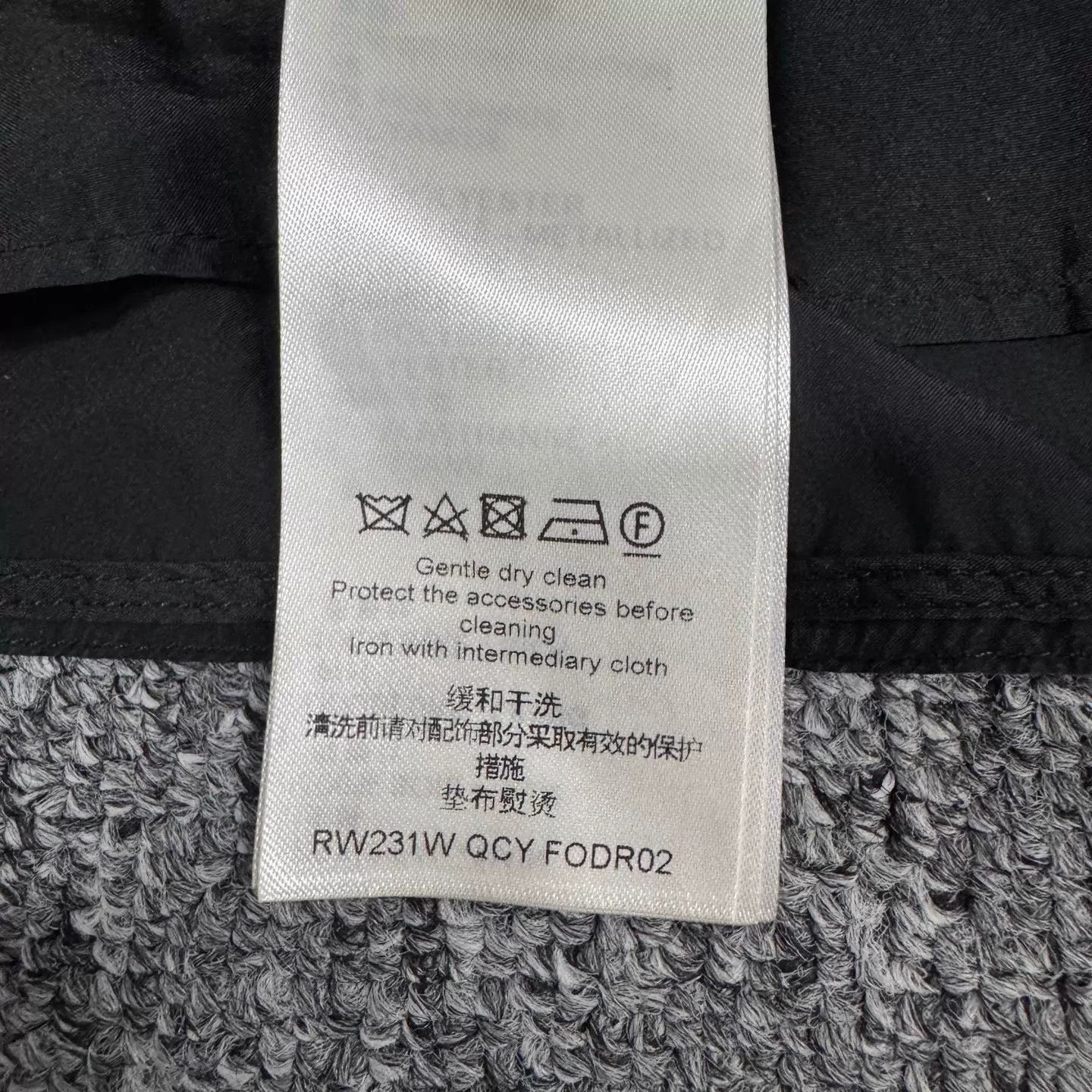Louis Vuitton Louis Vuitton Mid-Length Waist-Tie Overcoat 38 99 New Size S / US 4 / IT 40 - 6 Thumbnail