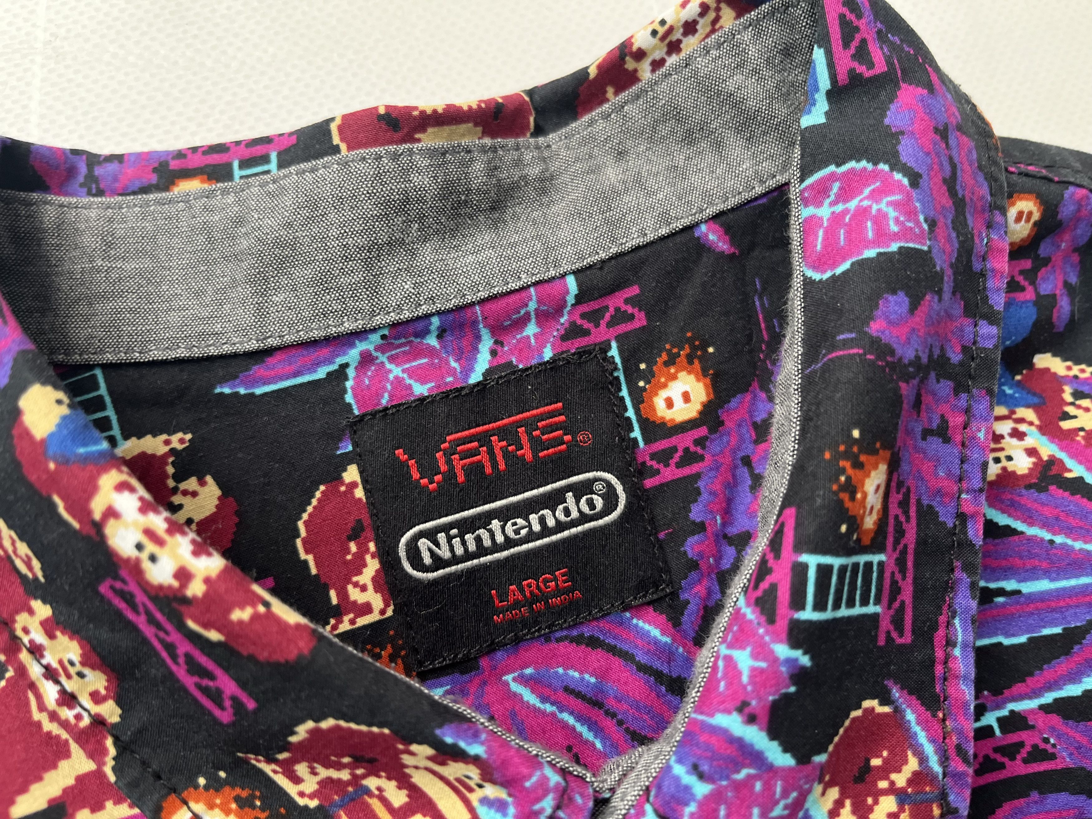 Nintendo × Vans Vans Nintendo shirts Size US L / EU 52-54 / 3 - 8 Thumbnail