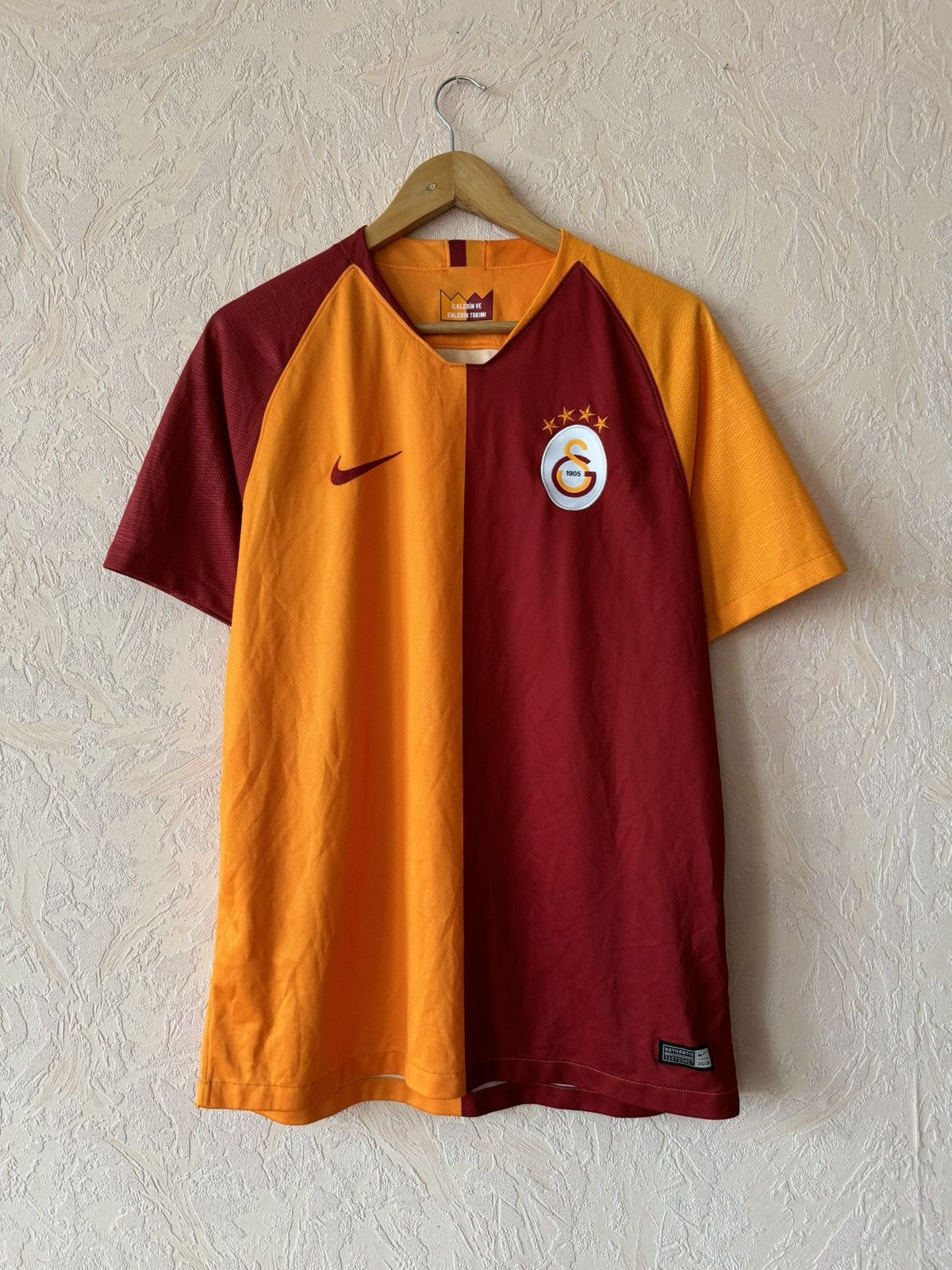 Nike 2018 2019 Galatasaray Turkey Nike Home Away Football Jersey Size US L / EU 52-54 / 3 - 1 Thumbnail