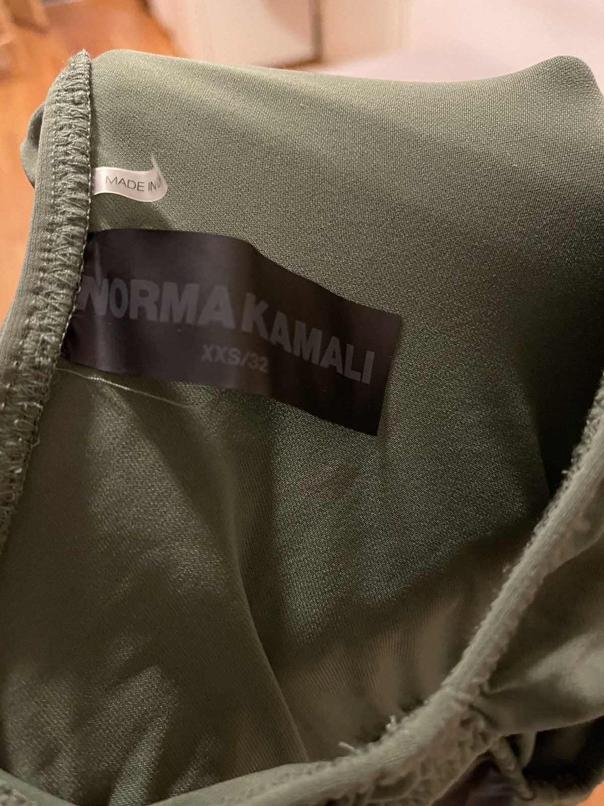 Norma Kamali Norma Kamali Diana One-Shoulder Gown - Olive Green (XXS/32) Size S / US 4 / IT 40 - 8 Thumbnail
