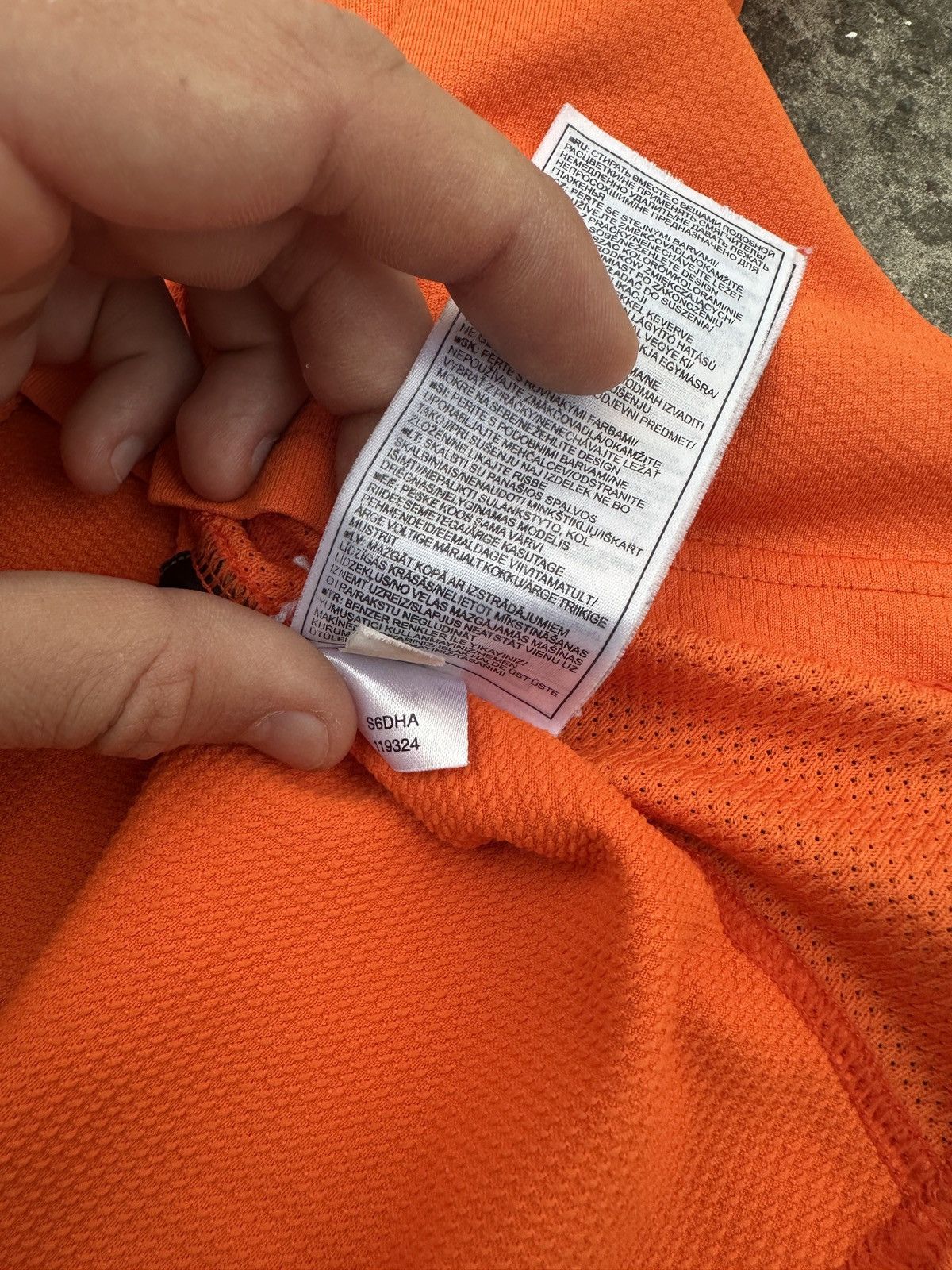 Nike Vintage Nike Netherlands Soccer Jersey Blokecore Rare Style Size US L / EU 52-54 / 3 - 5 Thumbnail