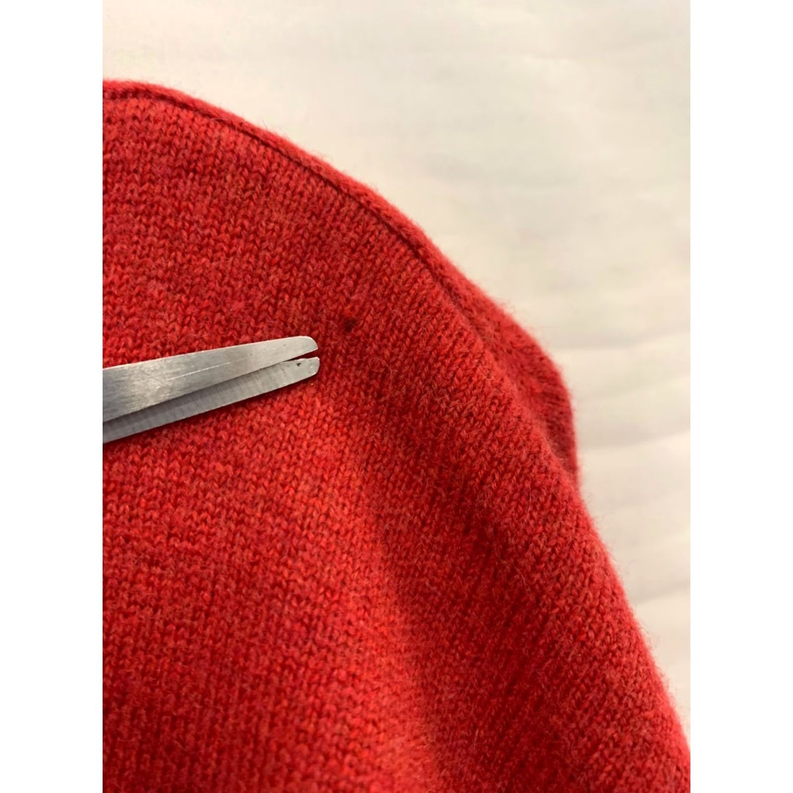 Corneliani Corneliani Red Crewneck Sweater Knit Pullover Men’s XL Italy Luxury Wool Cashmere Blend, Pre-owned / Fair, Holes Size US L / EU 52-54 / 3 - 5 Thumbnail
