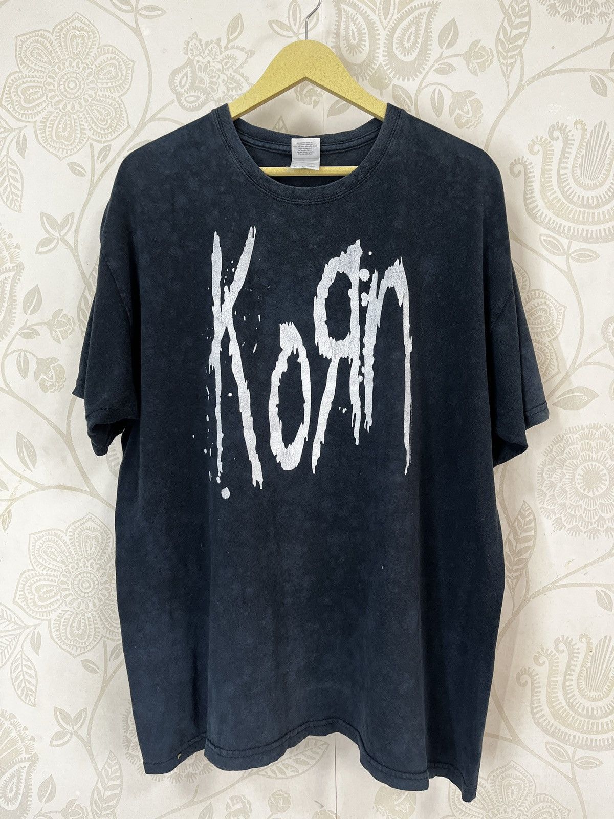 Band Tees × Vintage Vintage Y2K KORN Bitch We Got Problem TShirt Size US XL / EU 56 / 4 - 3 Thumbnail