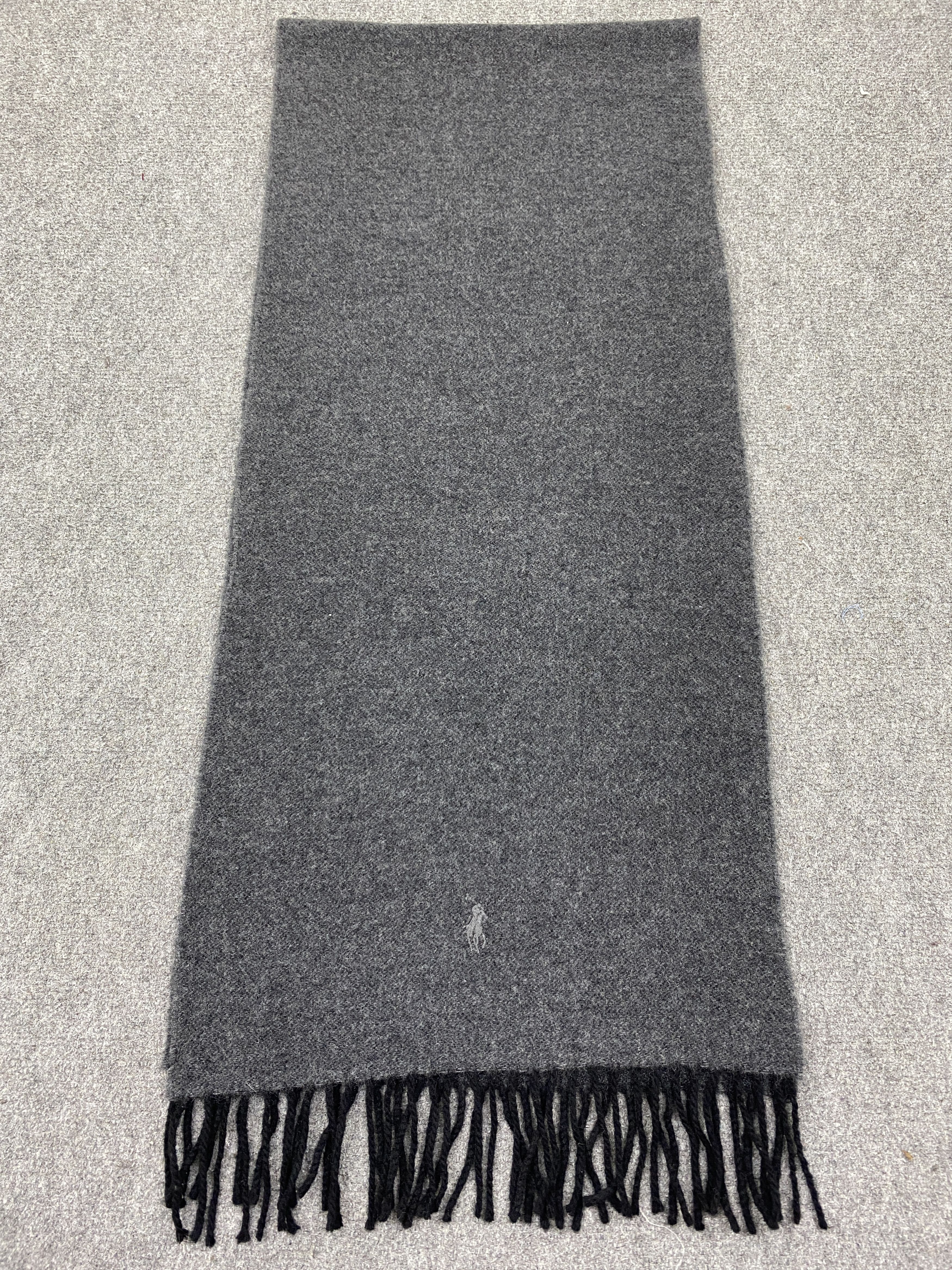 Polo Ralph Lauren Polo Ralph Lauren Grey Scarf / Muffler / Neckwear SC0091 Size ONE SIZE - 5 Thumbnail