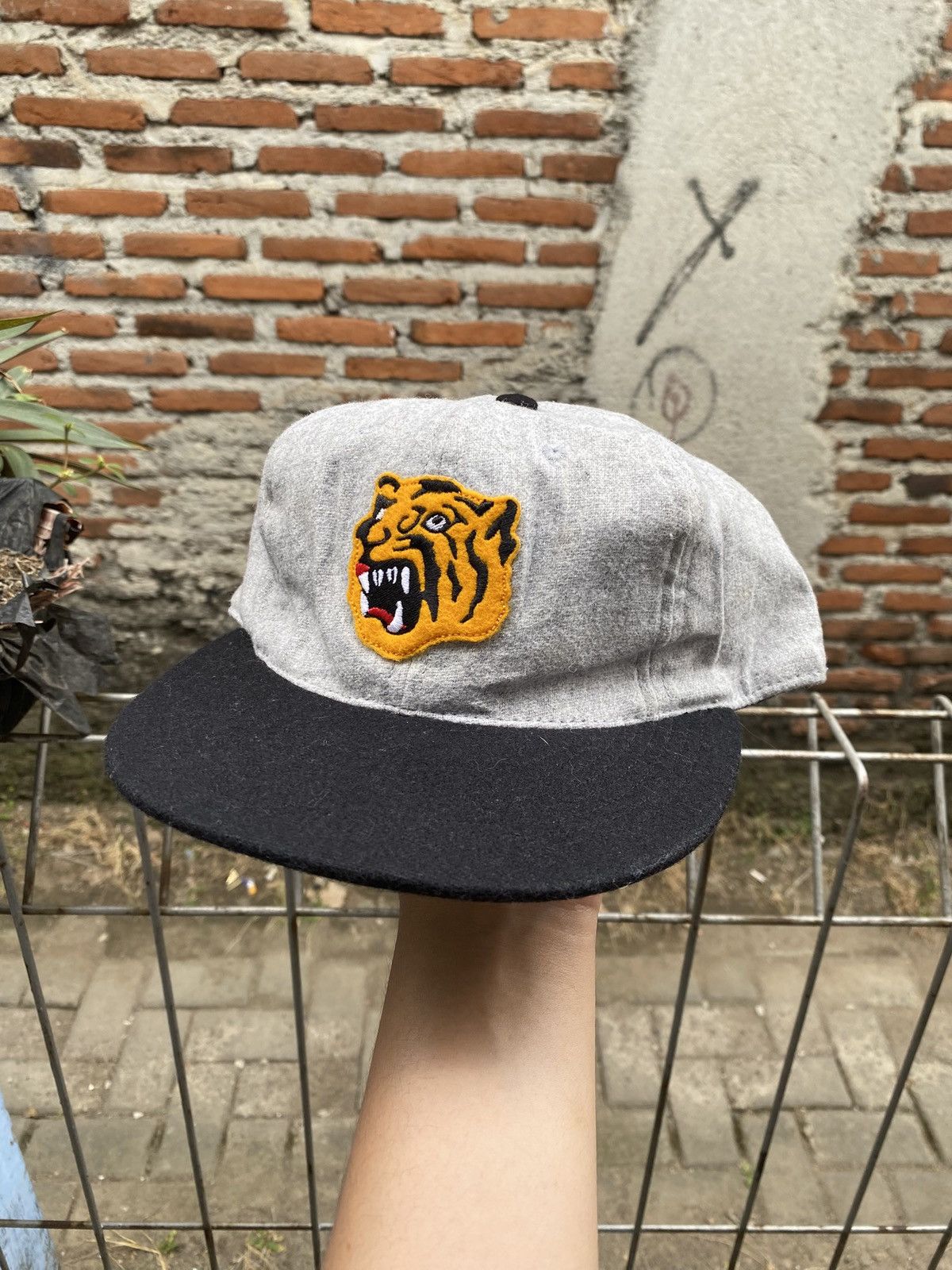 Ebbets Field Flannels Ebbets Field Osaka Tigers 1940 Size ONE SIZE - 2 Thumbnail